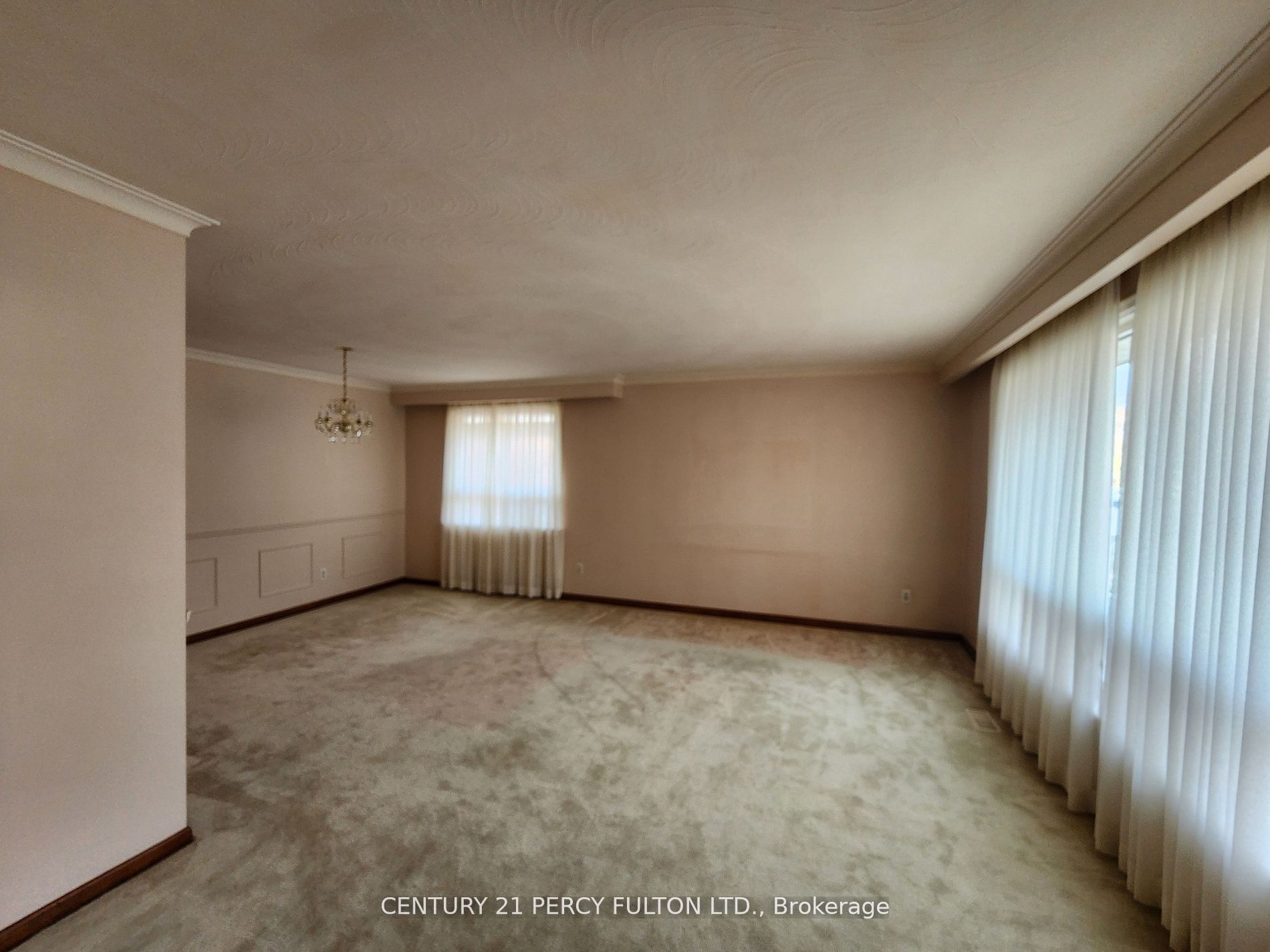 464 Scarborough Golf Club Road, Toronto, ON M1G 1H1 photo 3