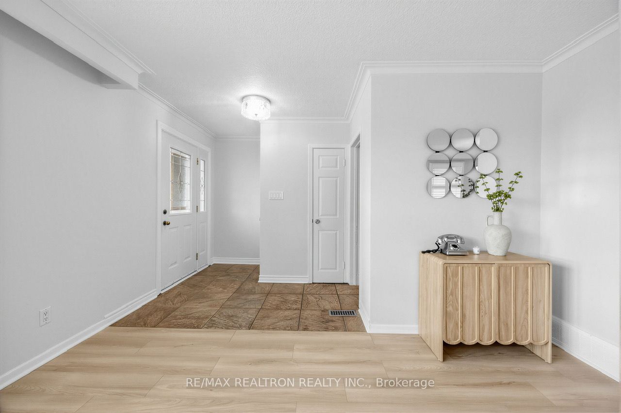 34 Marilake Drive, Toronto, ON M1S 1V7 photo 4