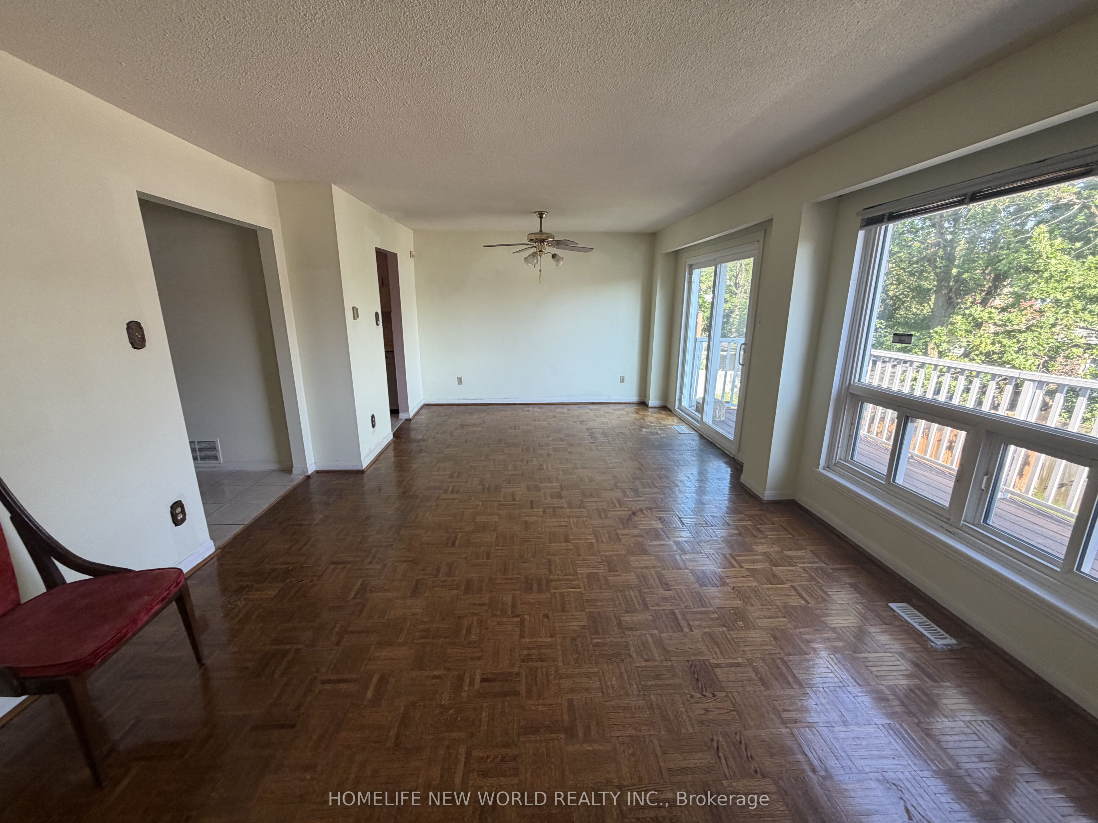 43 Bushmills Square, Toronto, ON M1V 1K5 photo 5