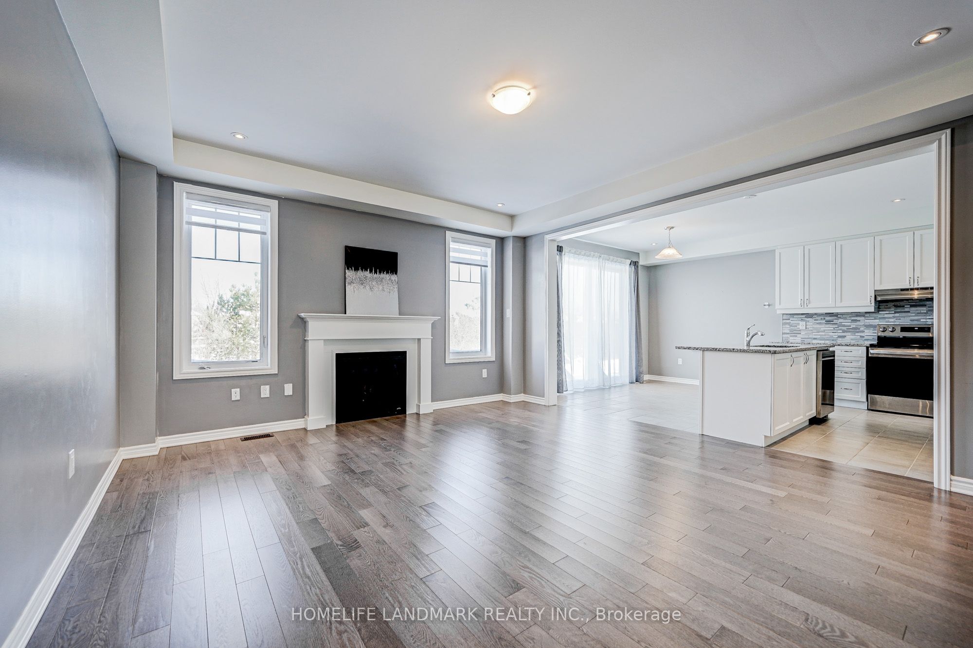 106 Barkerville Drive, Whitby, ON L1P 0L8 photo 4