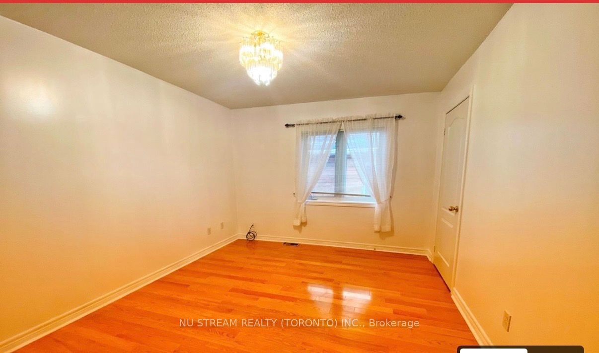 6 Rosemarie Drive Upper Level, Toronto, ON M1R 3T8