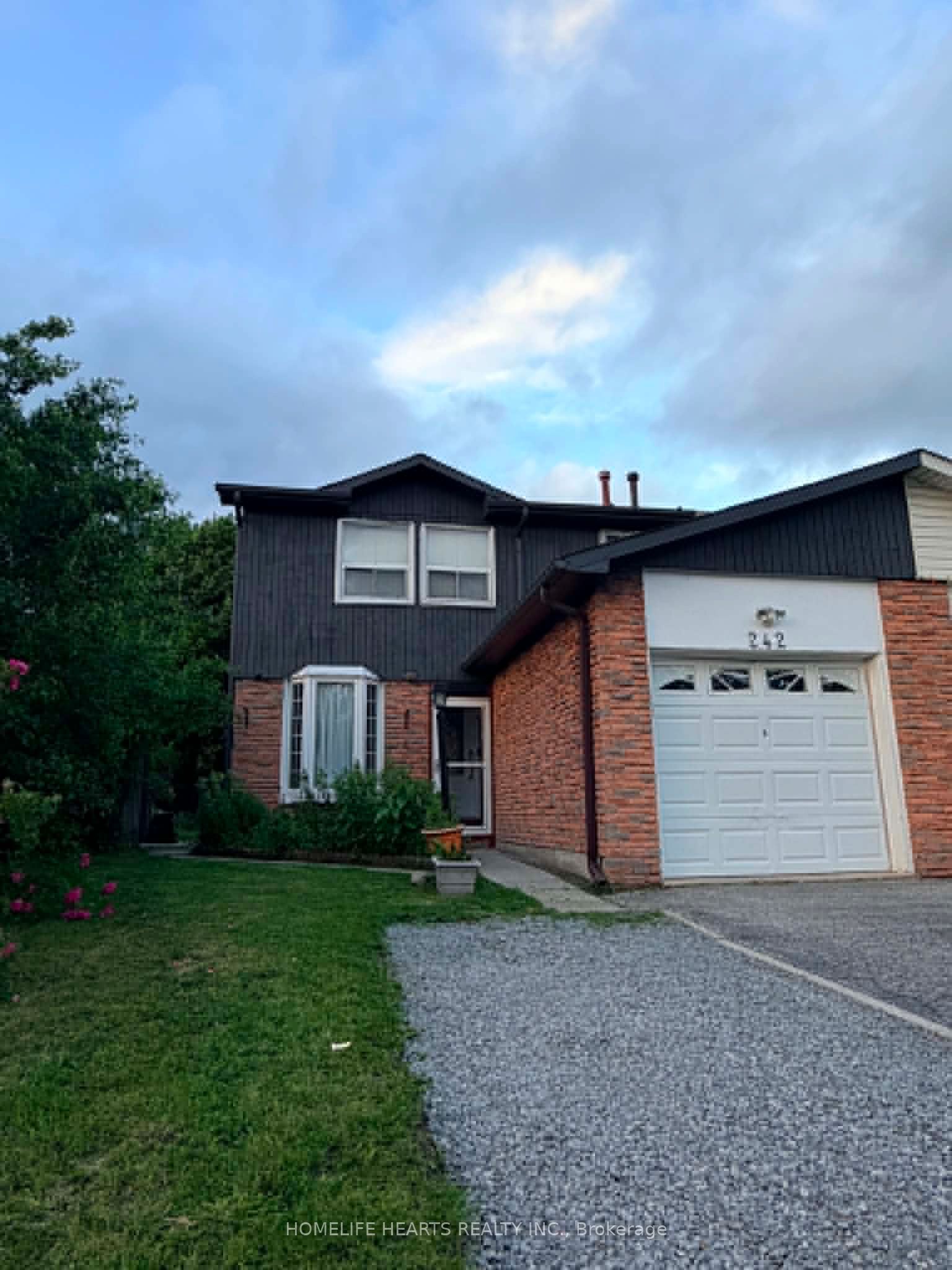 242 Braymore Boulevard, Toronto, ON M1B 2G8 photo 2