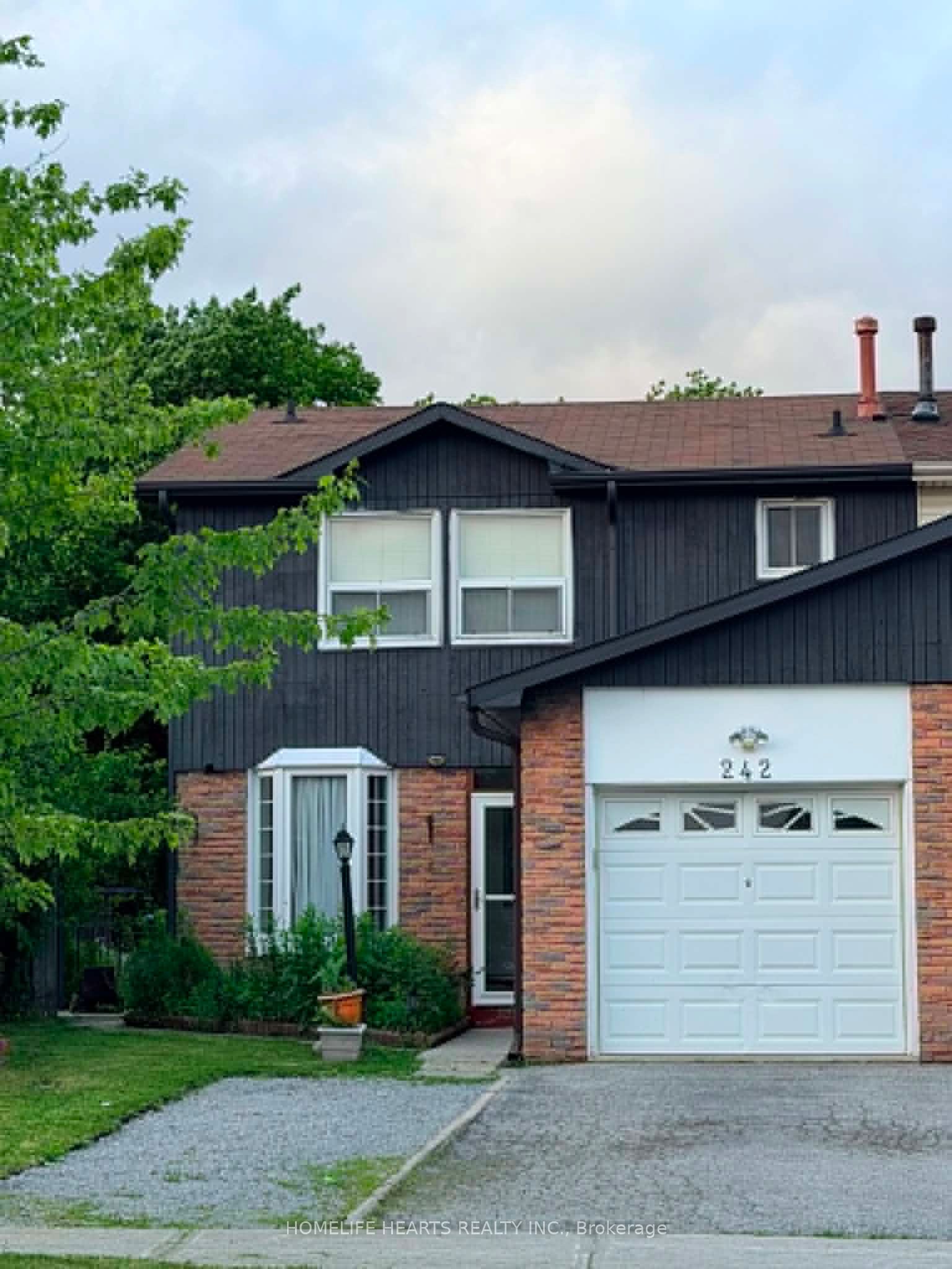 242 Braymore Boulevard, Toronto, ON M1B 2G8 photo 5