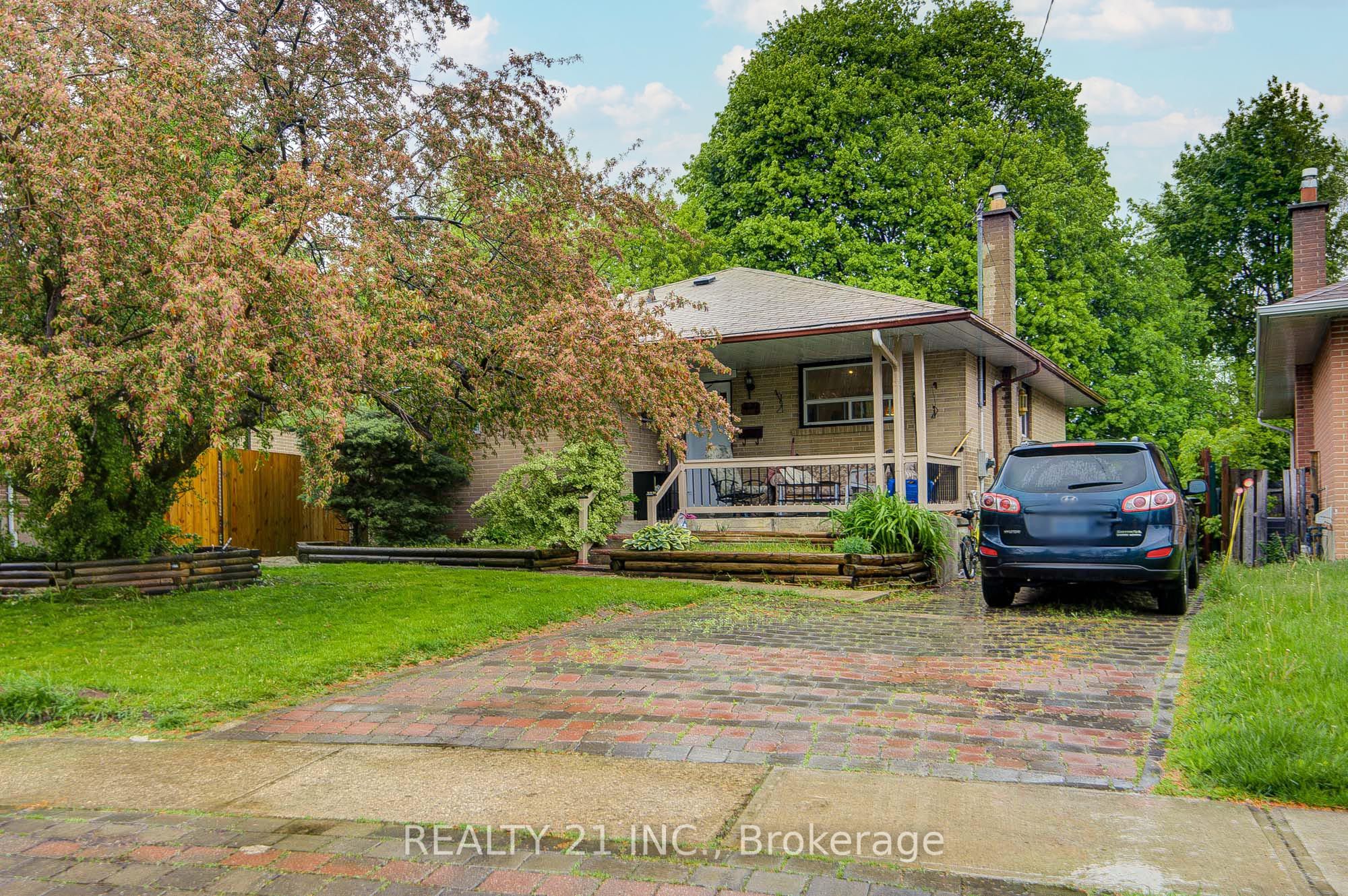 44 Sundance Crescent, Toronto, ON M1G 2M2