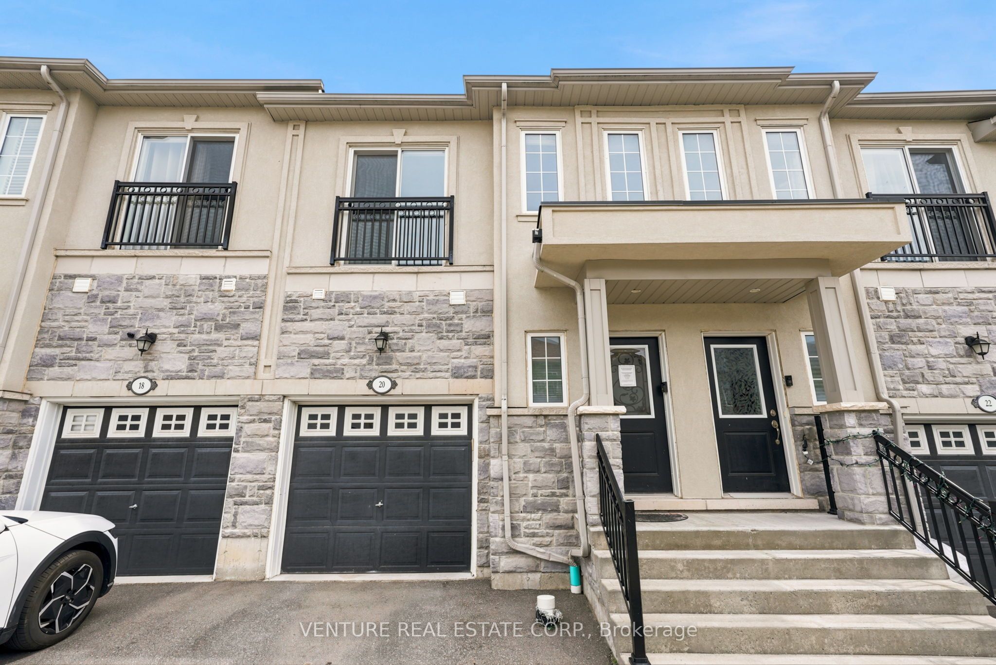 20 Prospect Way, Whitby, ON L1N 0L4 photo 2