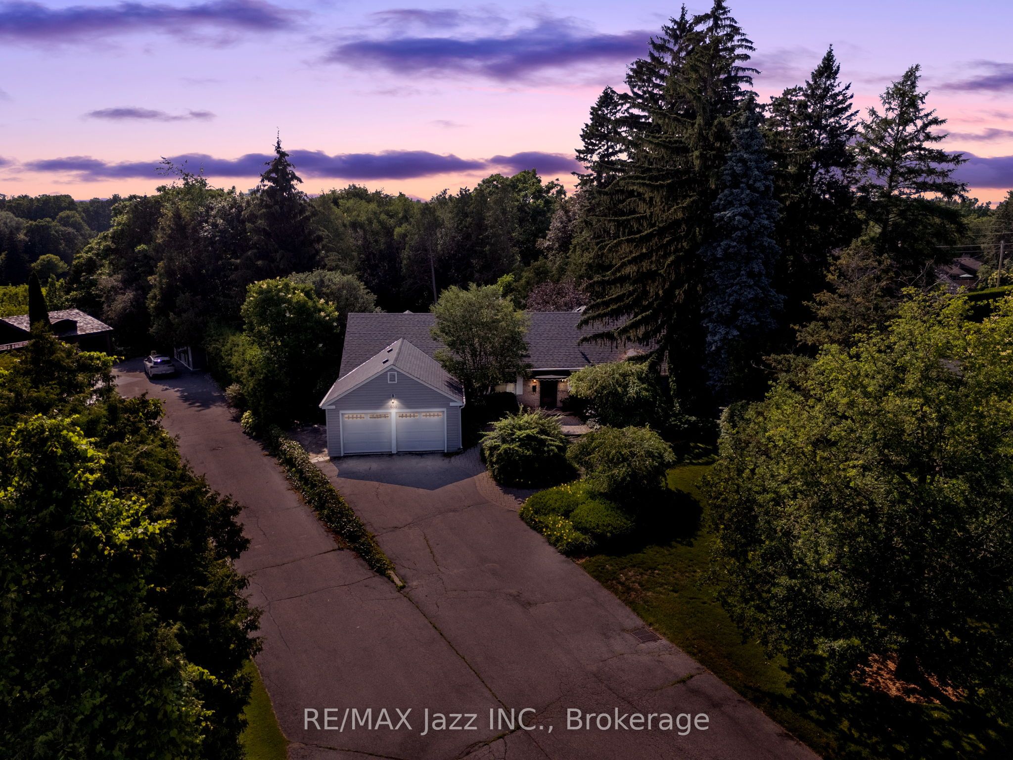 630 Brookside Drive, Oshawa, ON L1G 4H1