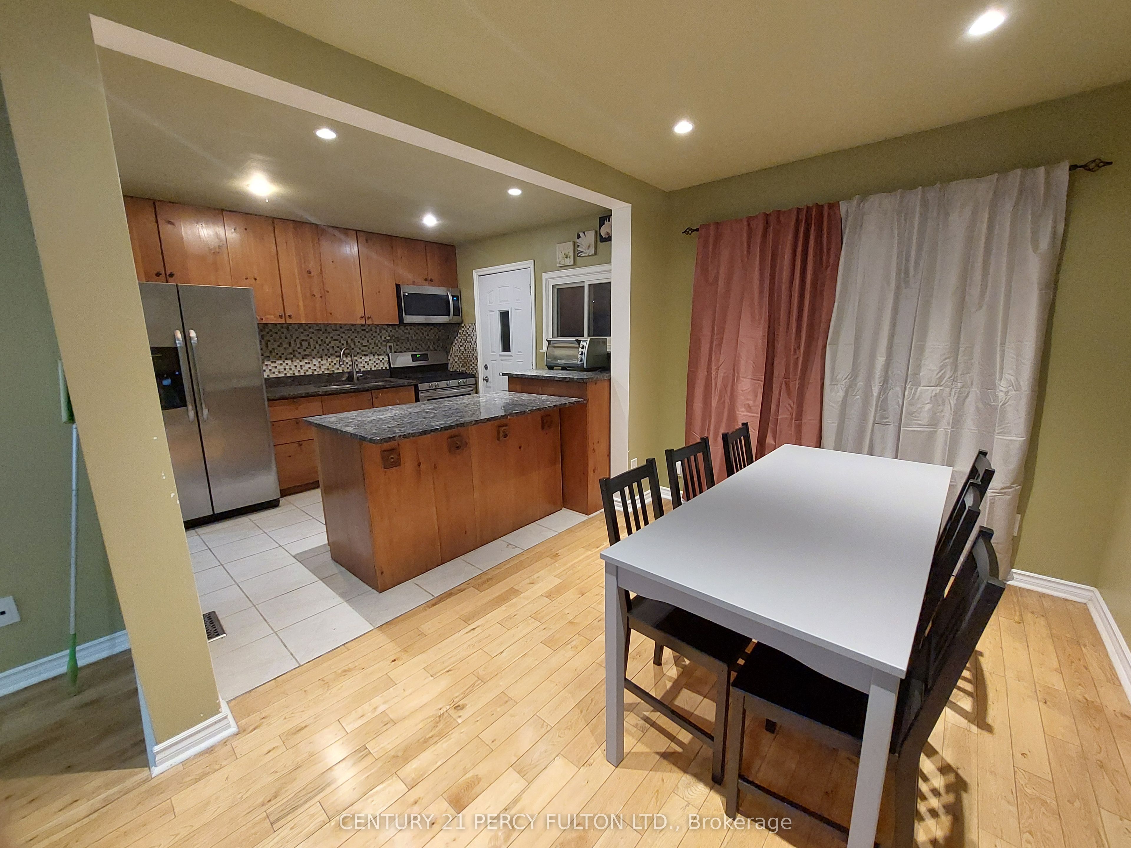 98 Westbourne Avenue, Toronto, ON M1L 2Y5 photo 5