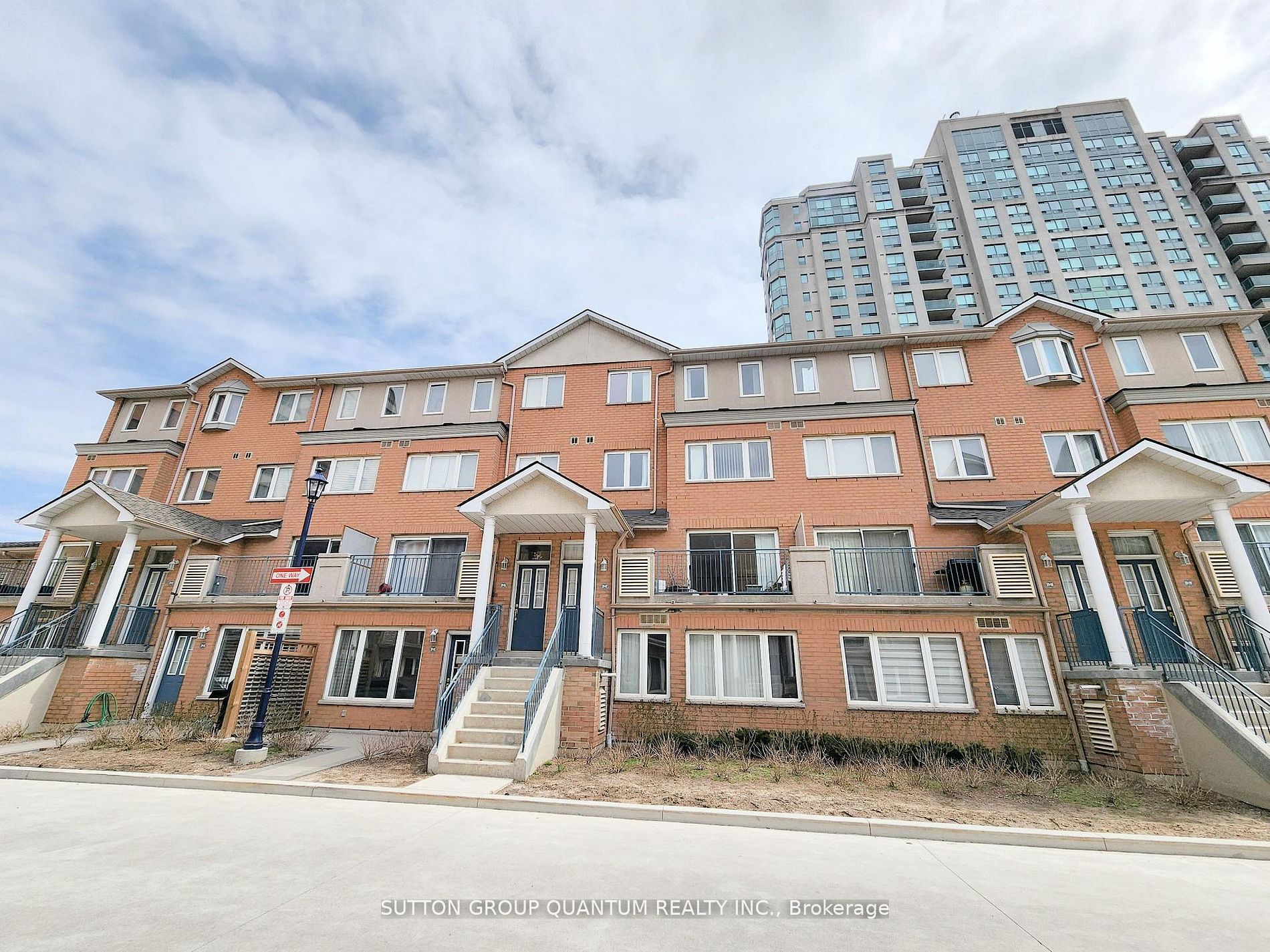 119 Omni Drive 7, Toronto, ON M1P 5A6