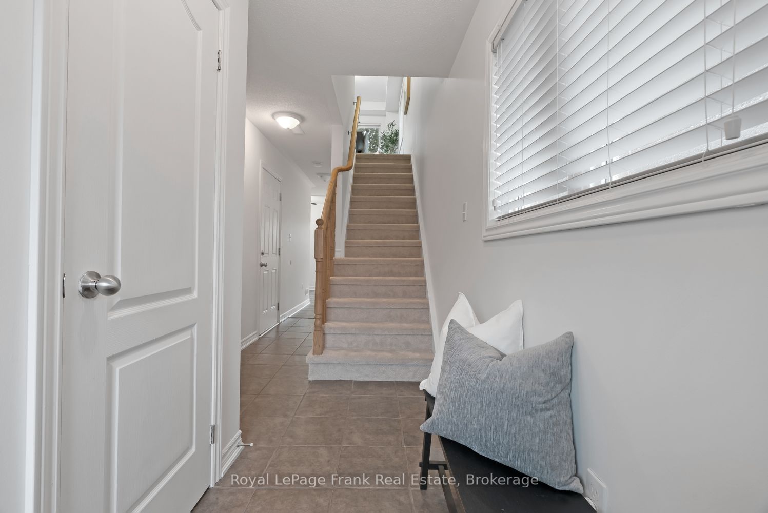 28 Katerson Lane, Clarington, ON L1E 0E9