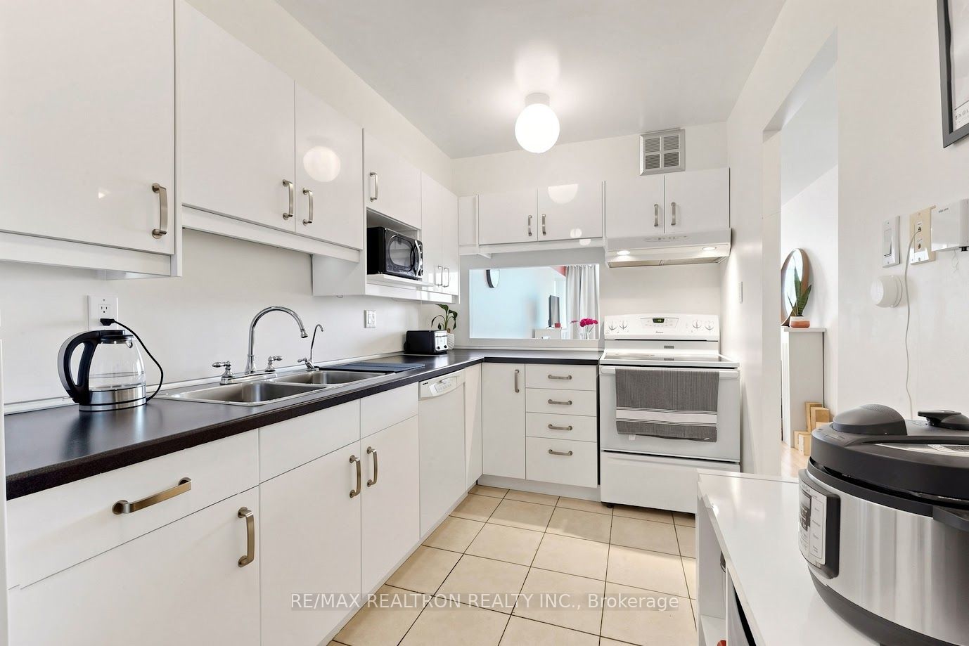 2365 Kennedy Road 505, Toronto, ON M1T 3S6 photo 3