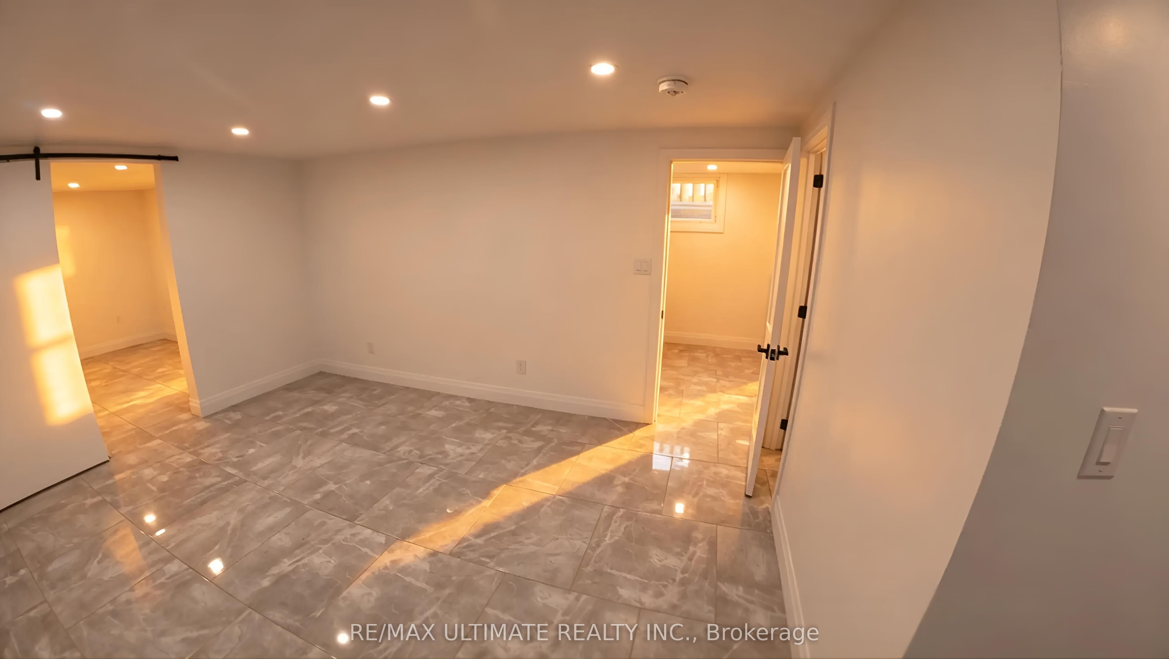 610 Cartier Avenue Lower Level, Oshawa, ON L1J 2C8 photo 4