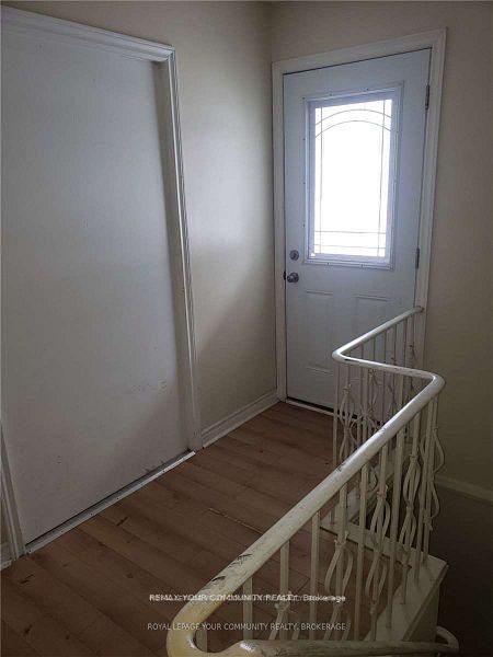 69 Samson Crescent, Toronto, ON M1G 1N2 photo 2