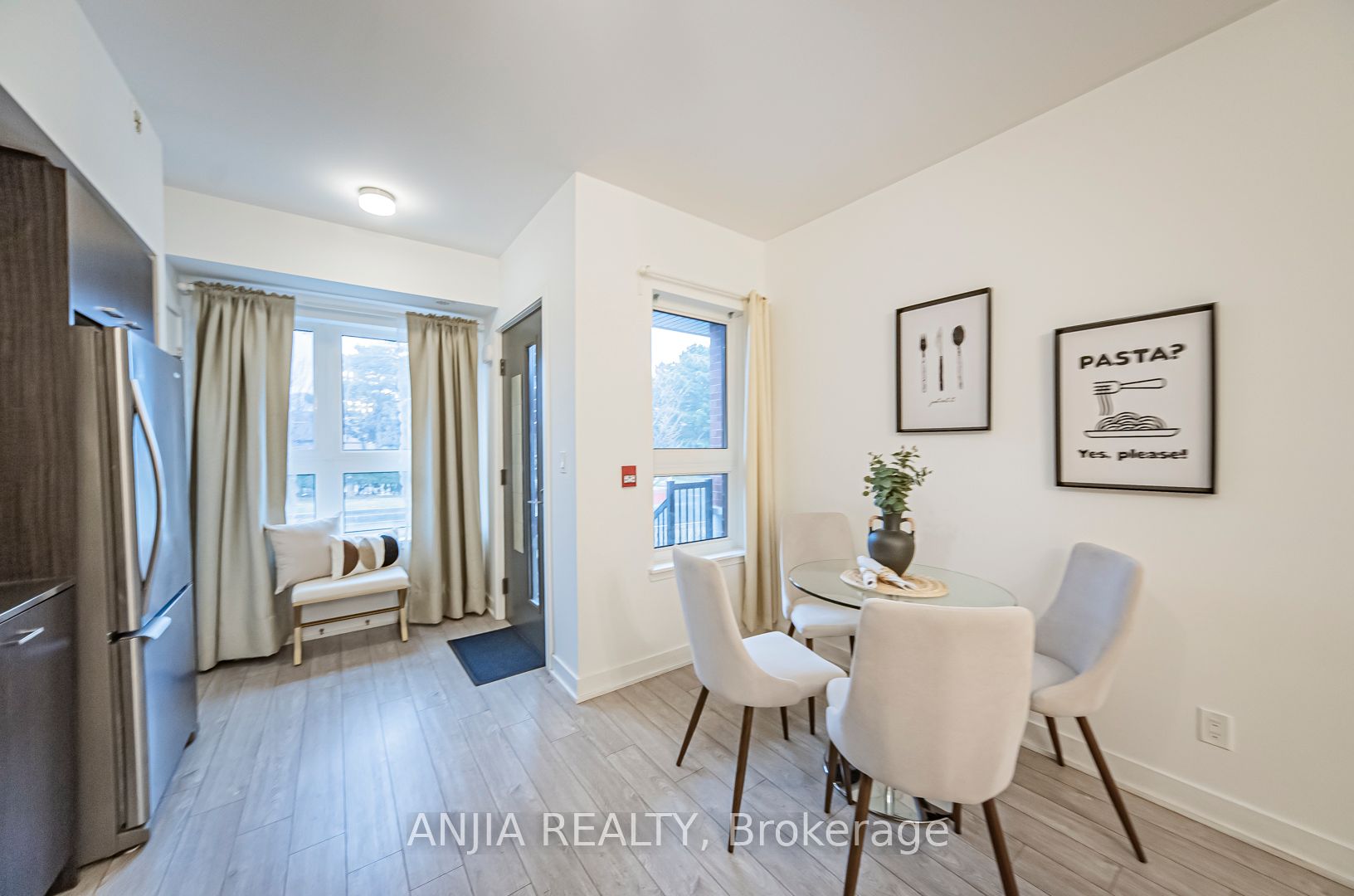 2100 BRIDLETOWNE Circle 110, Toronto, ON M1W 2L1 photo 3