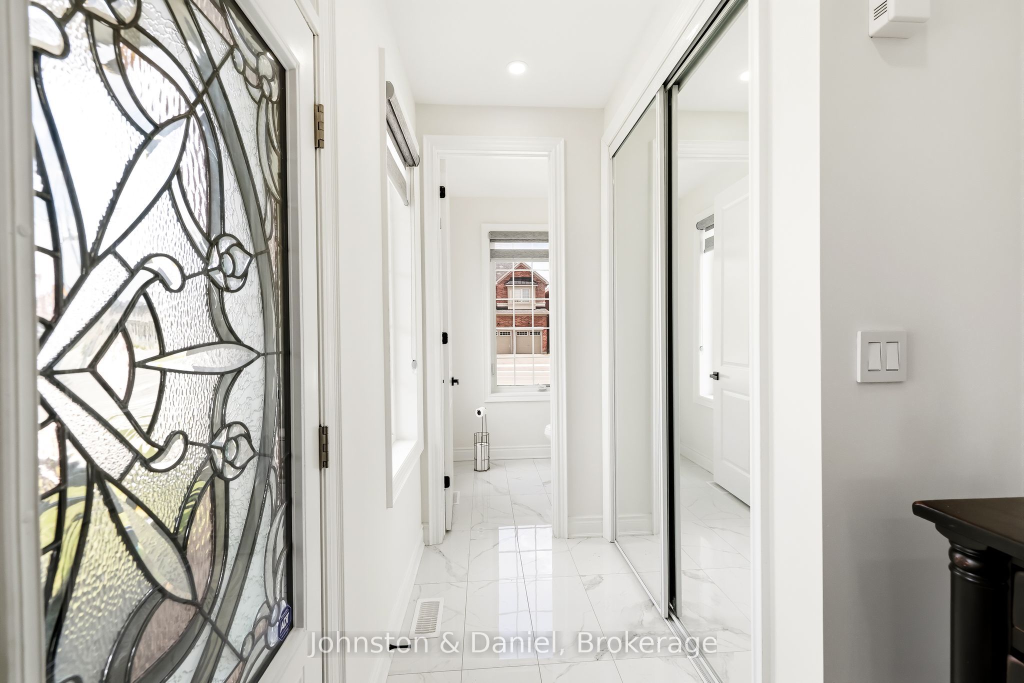 3000 Hollyberry Trail, Pickering, ON L1X 0N5 photo 5