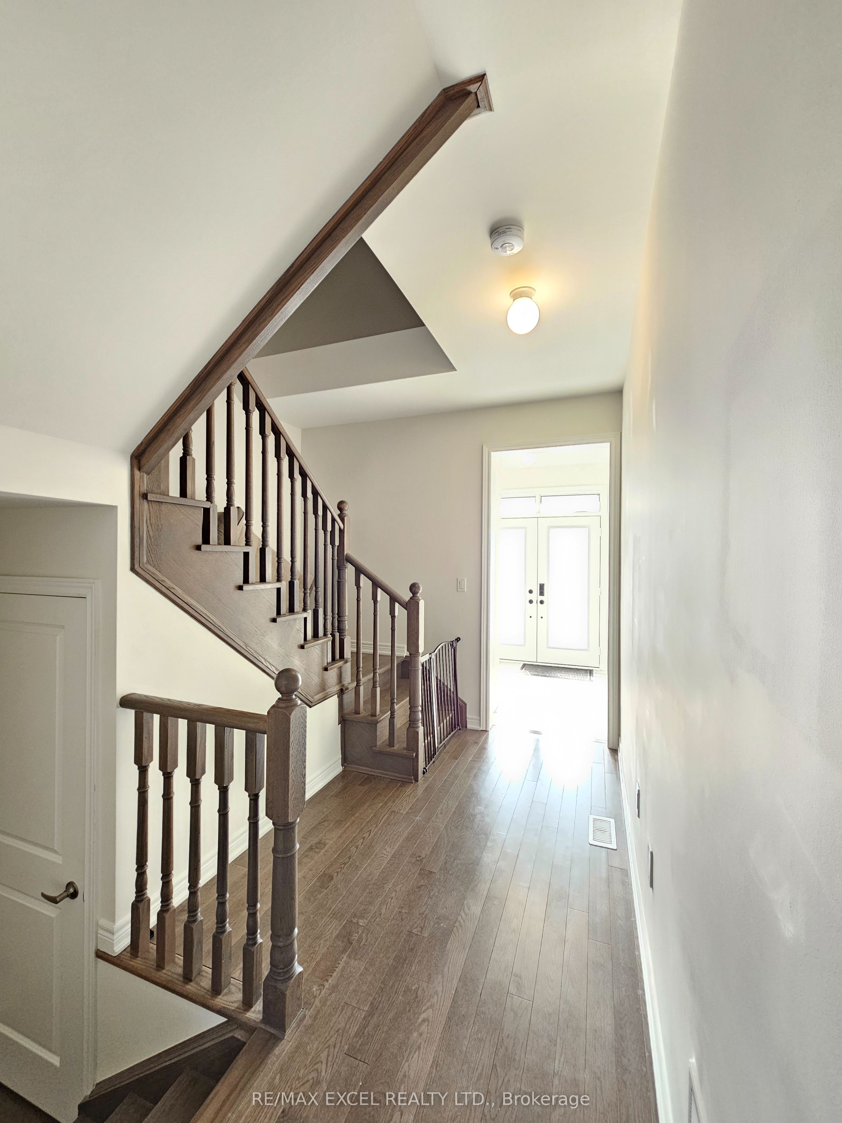 1273 WINDING WOODS Trail, Pickering, ON L1X 0R9 photo 4