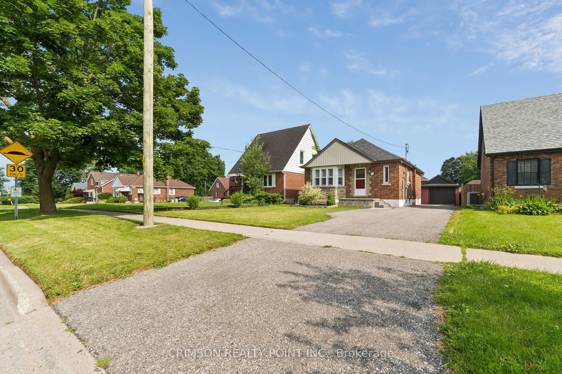 503 Athol Street E, Oshawa, ON L1H 1L7 photo 4