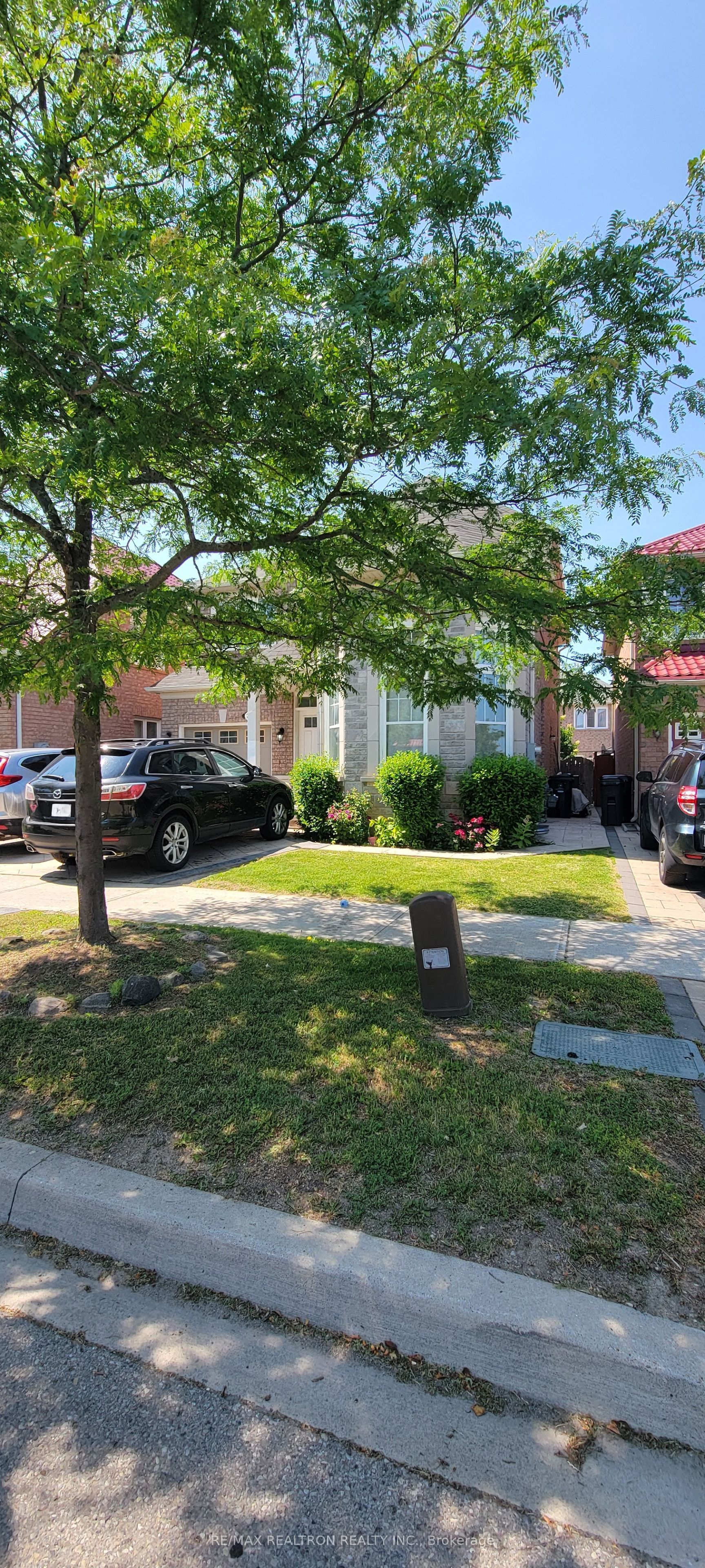 78 Rouge River Drive Main, Toronto, ON M1B 6K3