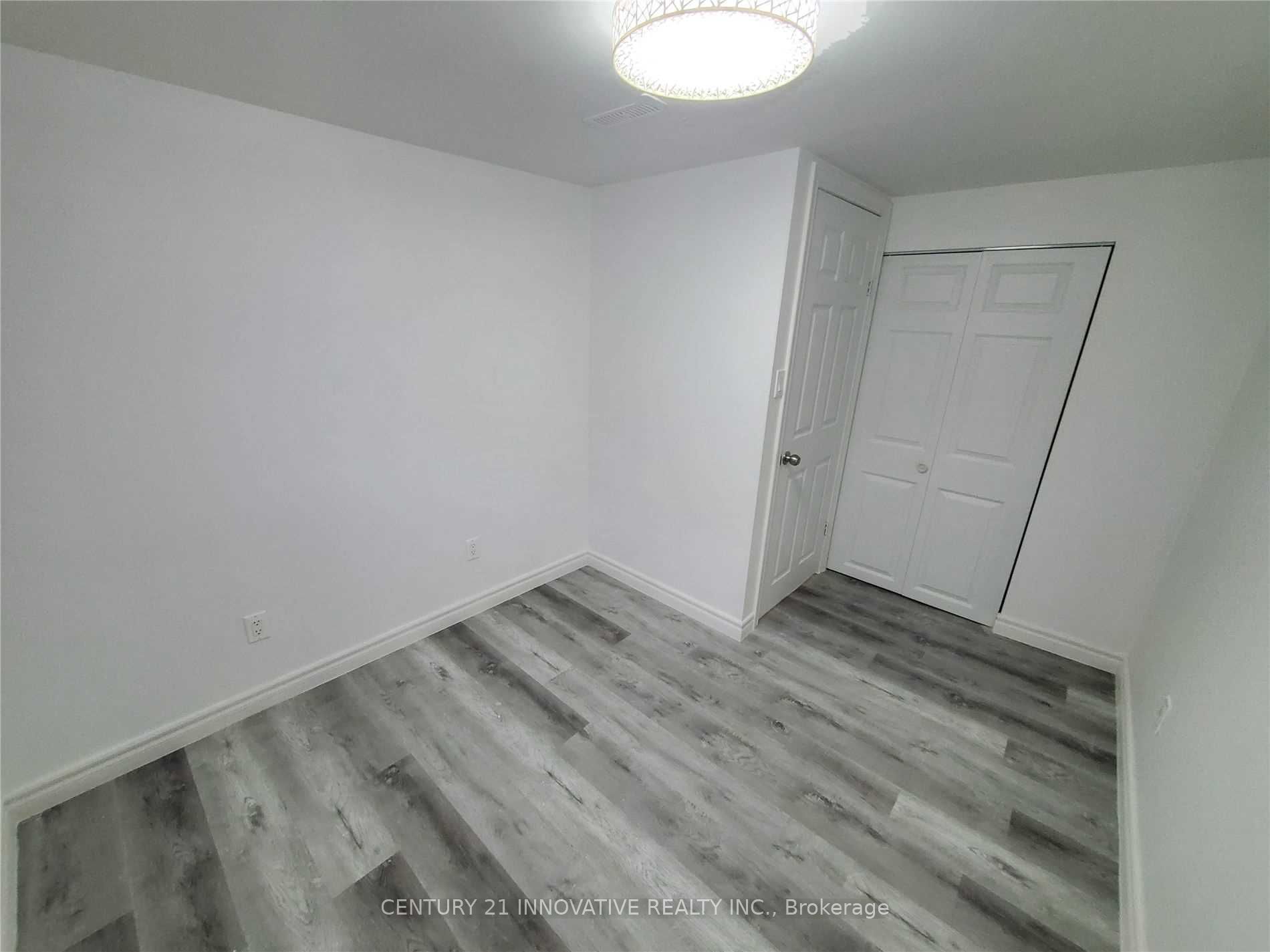 991 Hortop Street Basement, Oshawa, ON L1G 4P4 photo 4
