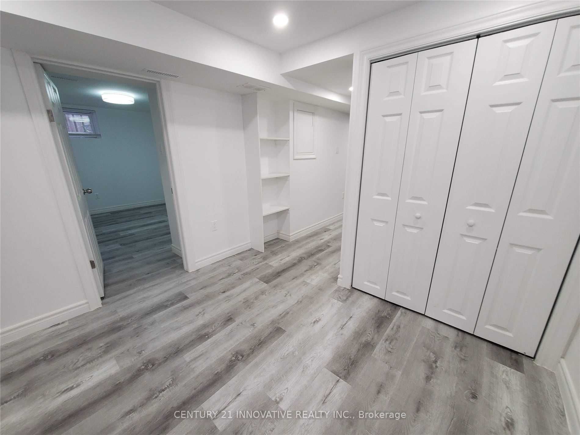 991 Hortop Street Basement, Oshawa, ON L1G 4P4 photo 5