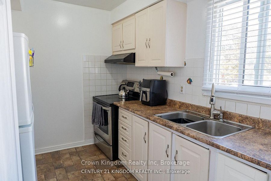 30 Wingarden Court 80, Toronto, ON M1B 2K2 photo 2