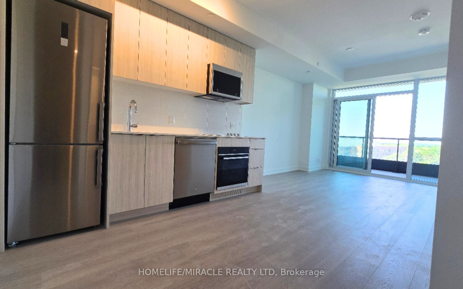 20 Deans Drive 611, Toronto, ON M1L 0J7 photo 3