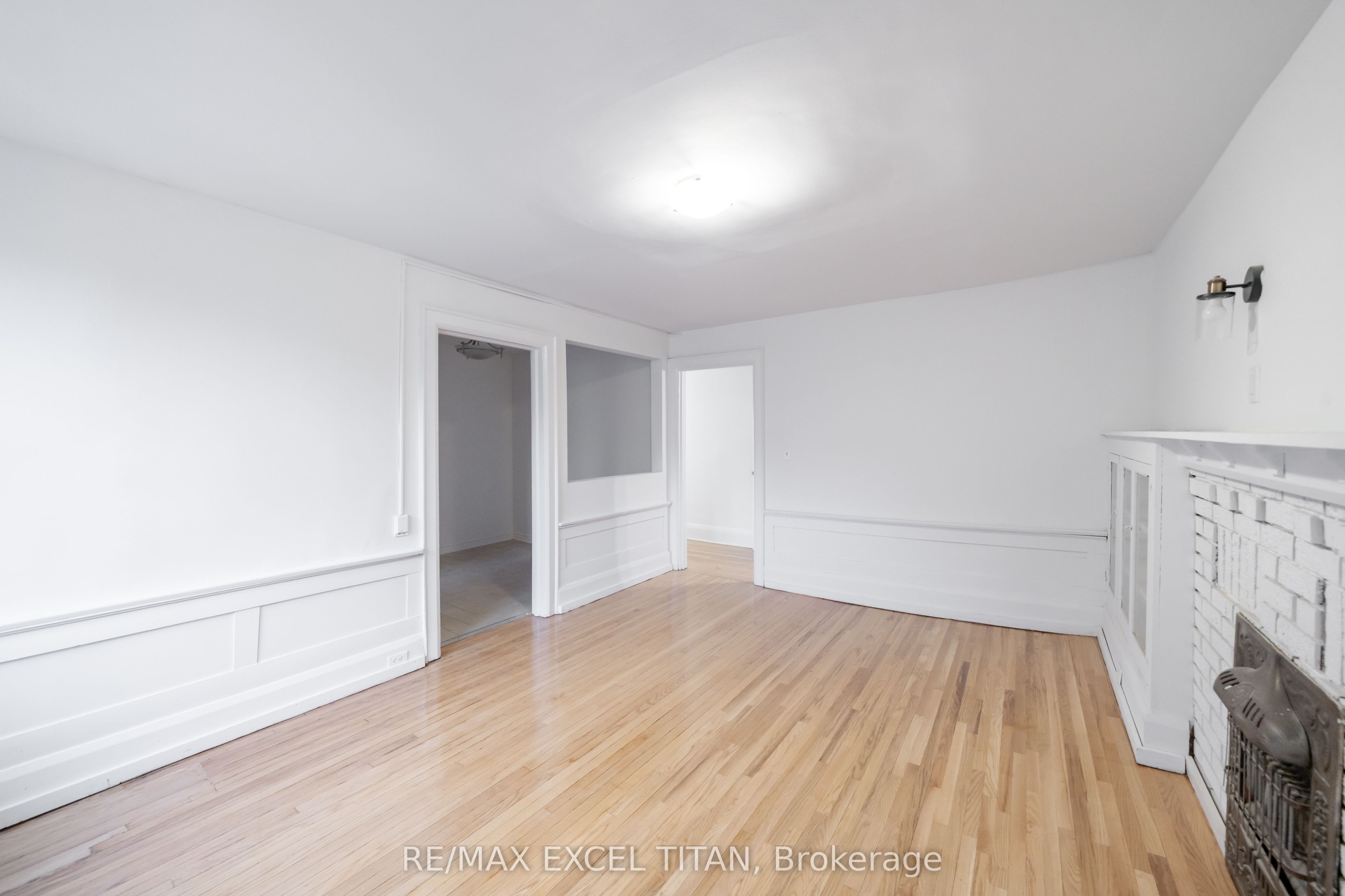 6 Kingston Road 21, Toronto, ON M4L 2S4 photo 4