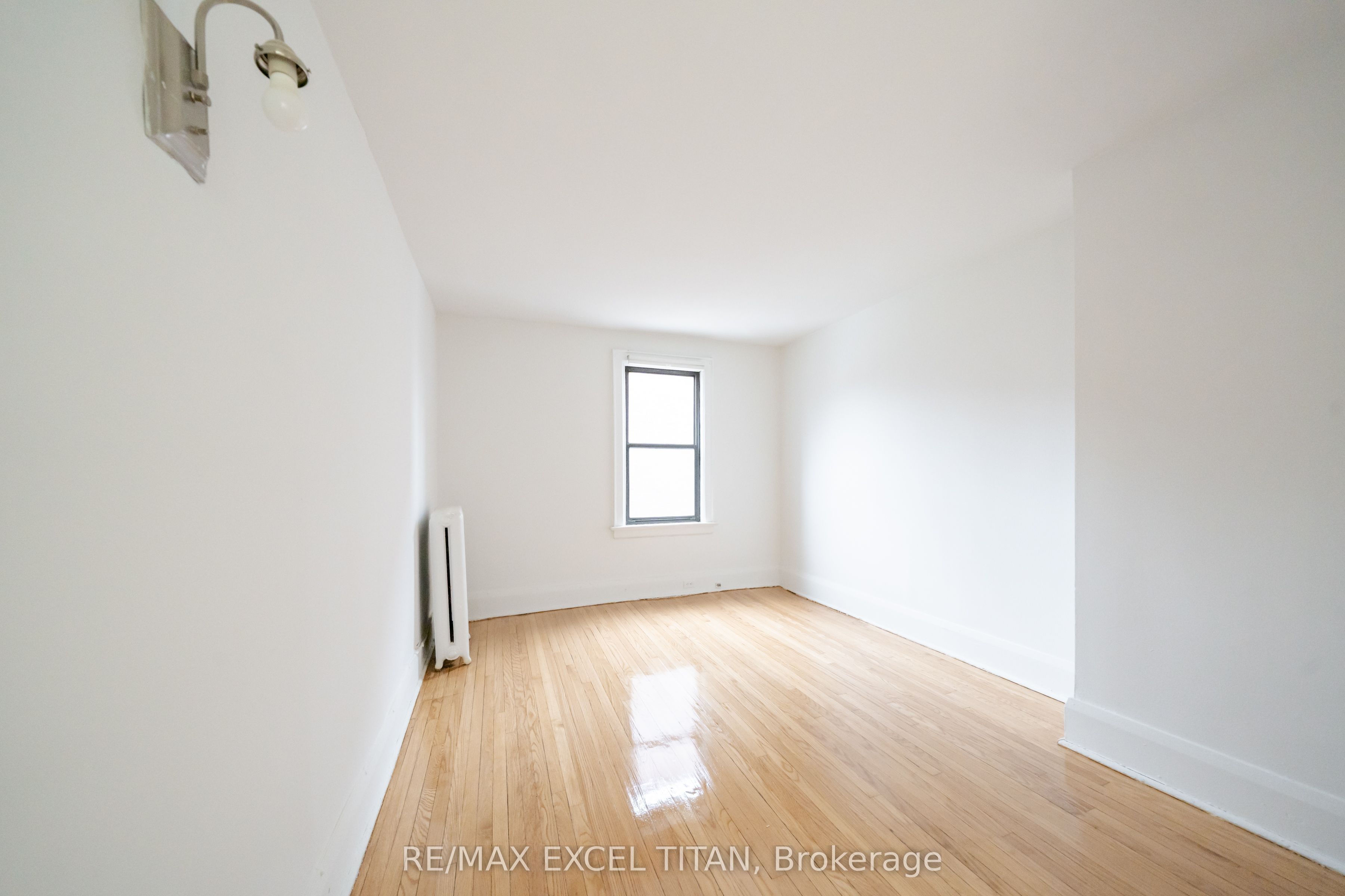 6 Kingston Road 21, Toronto, ON M4L 2S4 photo 5