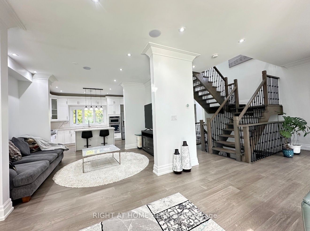 67 Scarborough Heights Boulevard, Toronto, ON M1M 2V5 photo 5