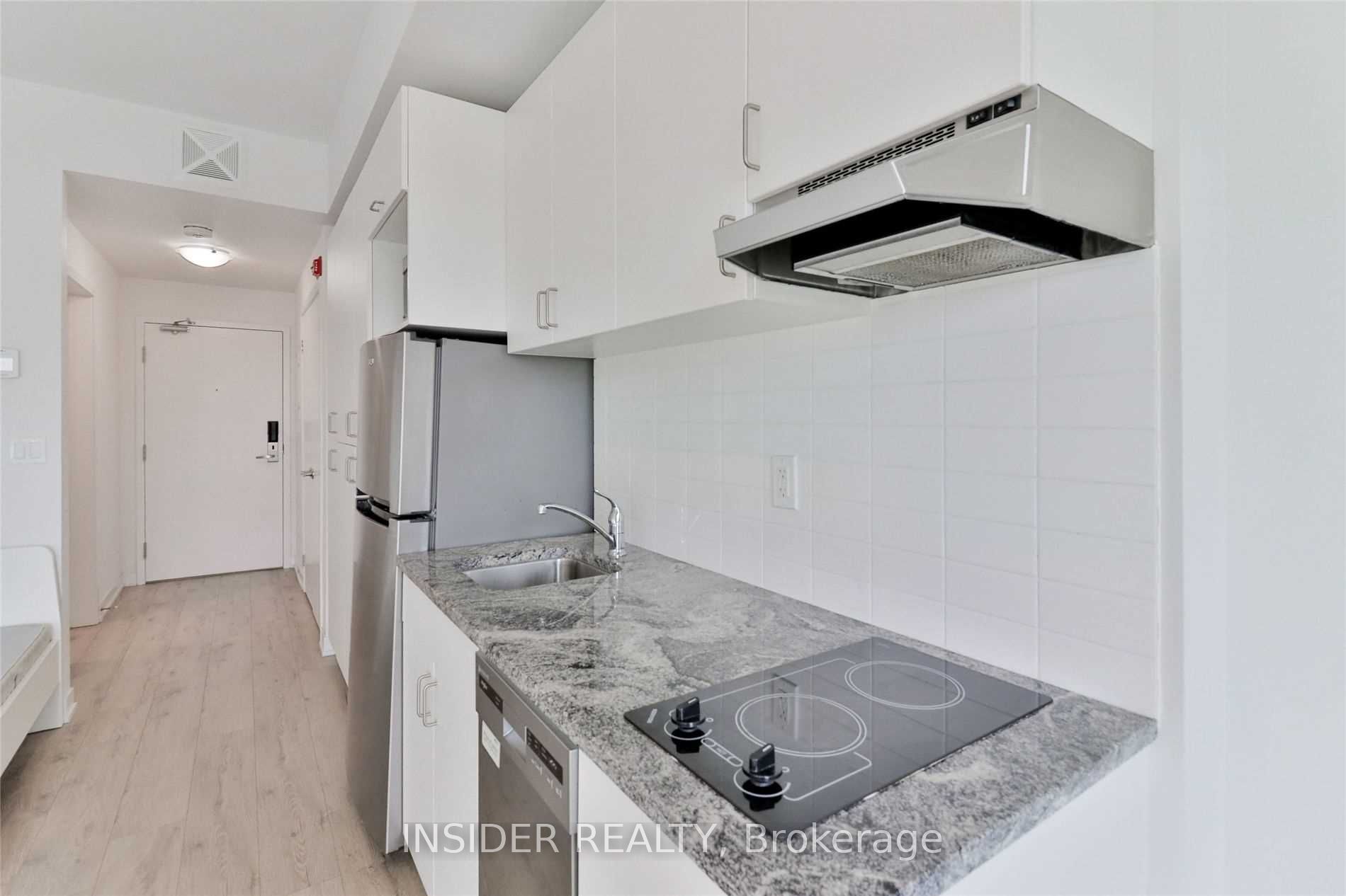 1800 Simcoe Street N 311, Oshawa, ON L1G 0C2 photo 3