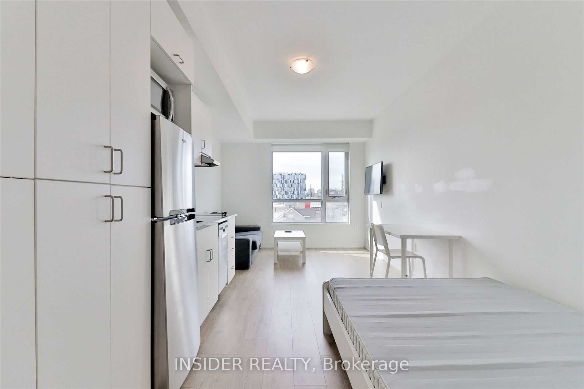 1800 Simcoe Street N 311, Oshawa, ON L1G 0C2 photo 4