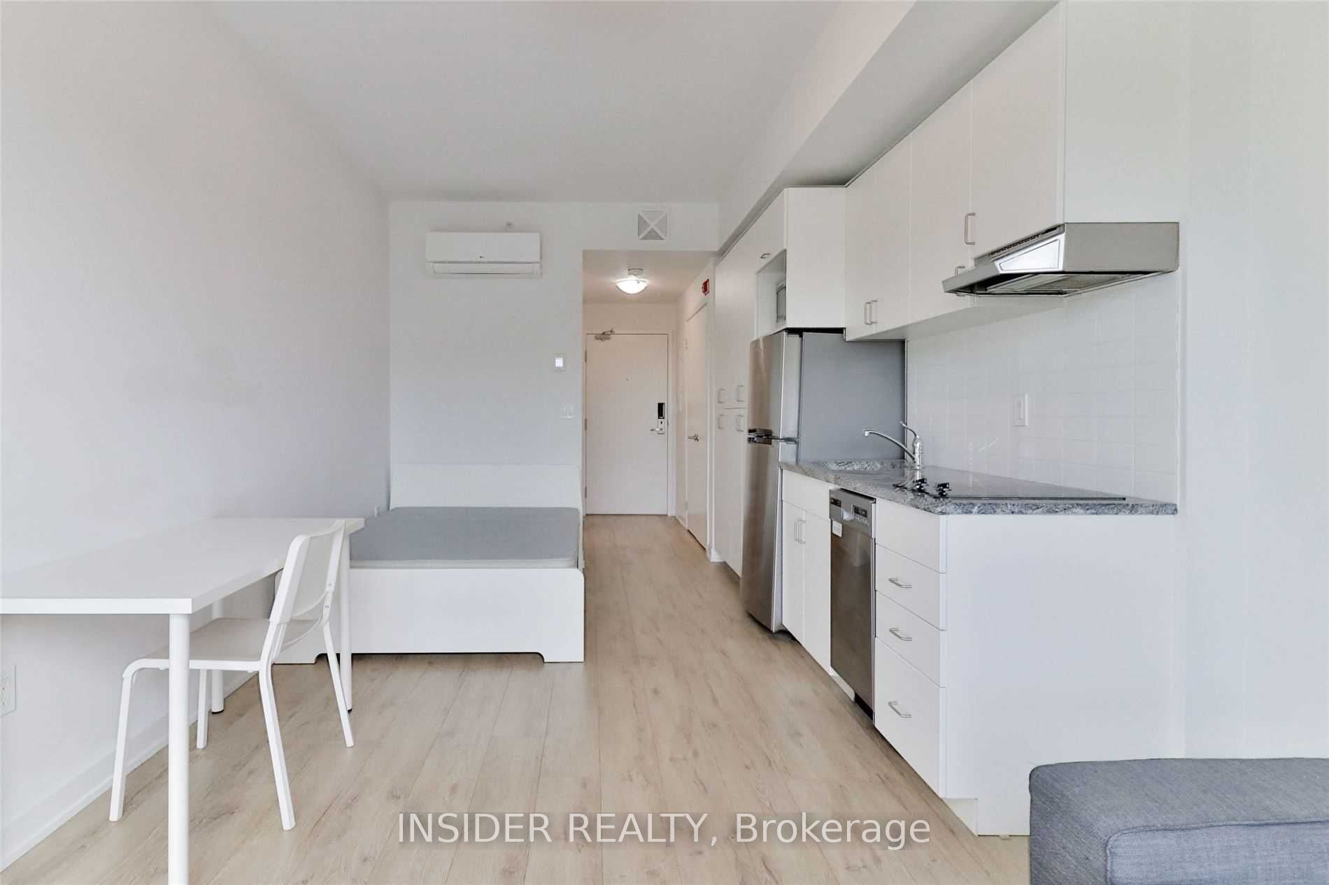 1800 Simcoe Street N 311, Oshawa, ON L1G 0C2 photo 5