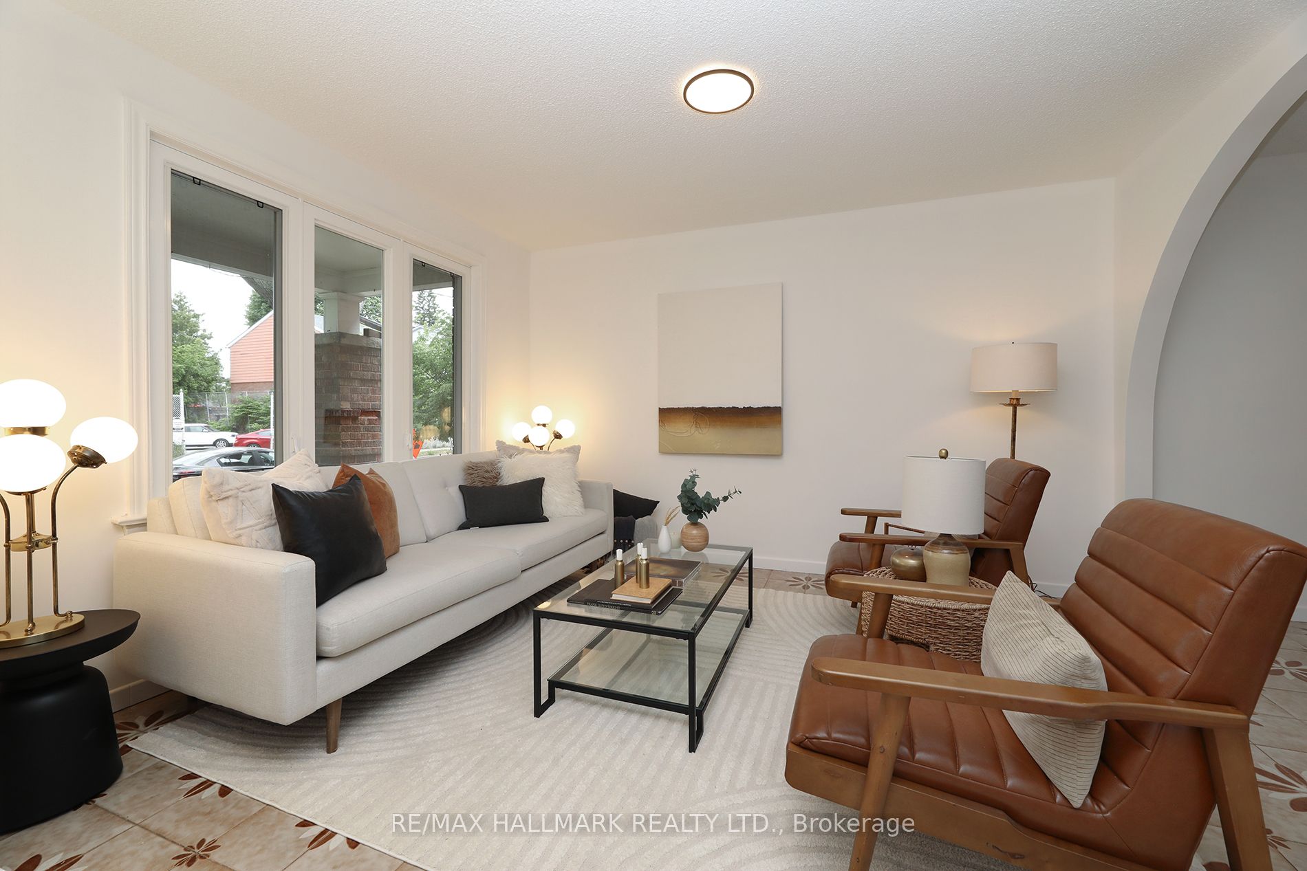 259 Wolverleigh Boulevard, Toronto, ON M4C 1S3 photo 5