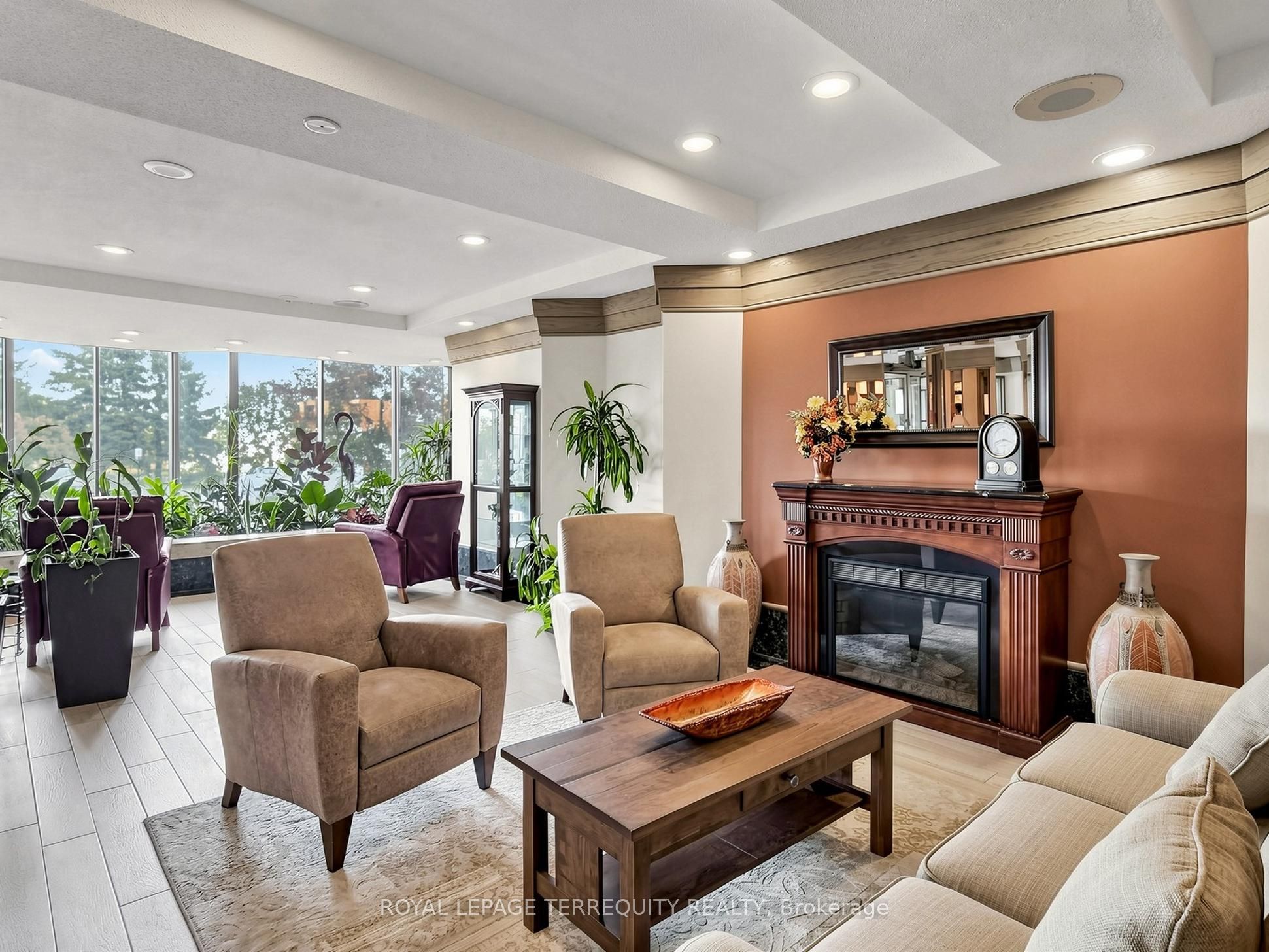1880 Valley Farm Road 1218, Pickering, ON L1V 6B3 photo 4