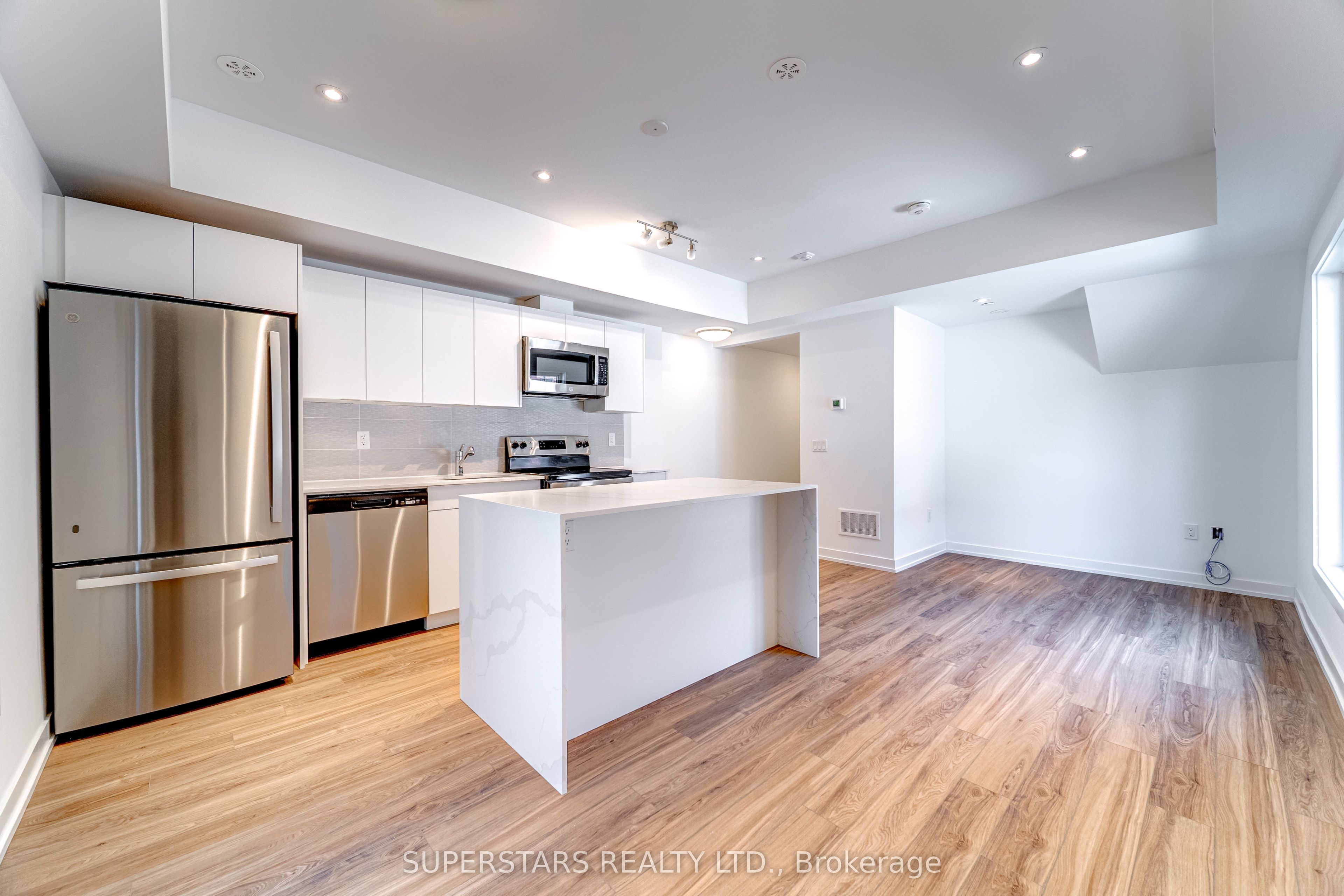 31 Calamint Lane, Toronto, ON M1W 2H1 photo 4