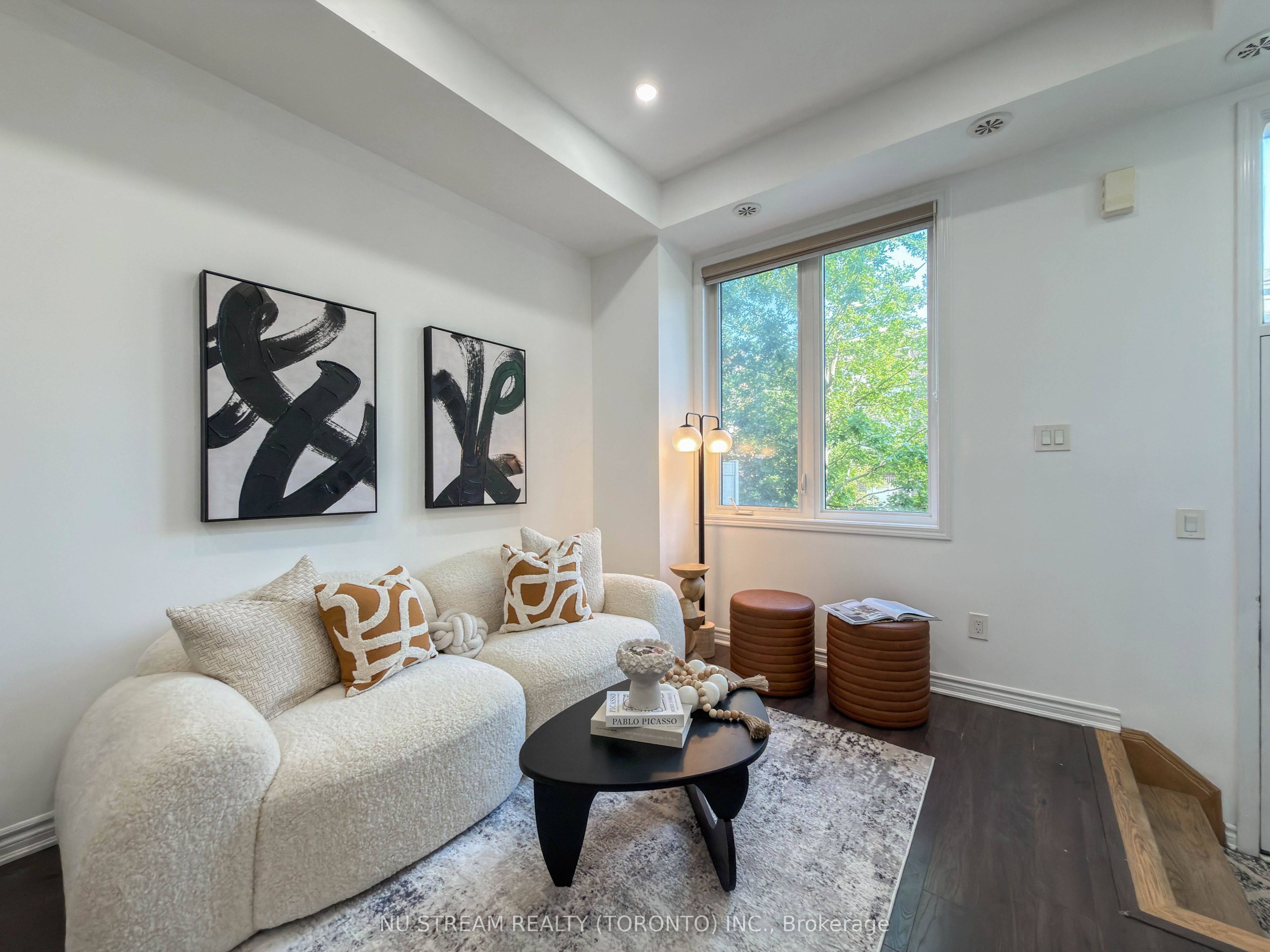 15 Heron Park Place 17, Toronto, ON M1E 0B8 photo 4