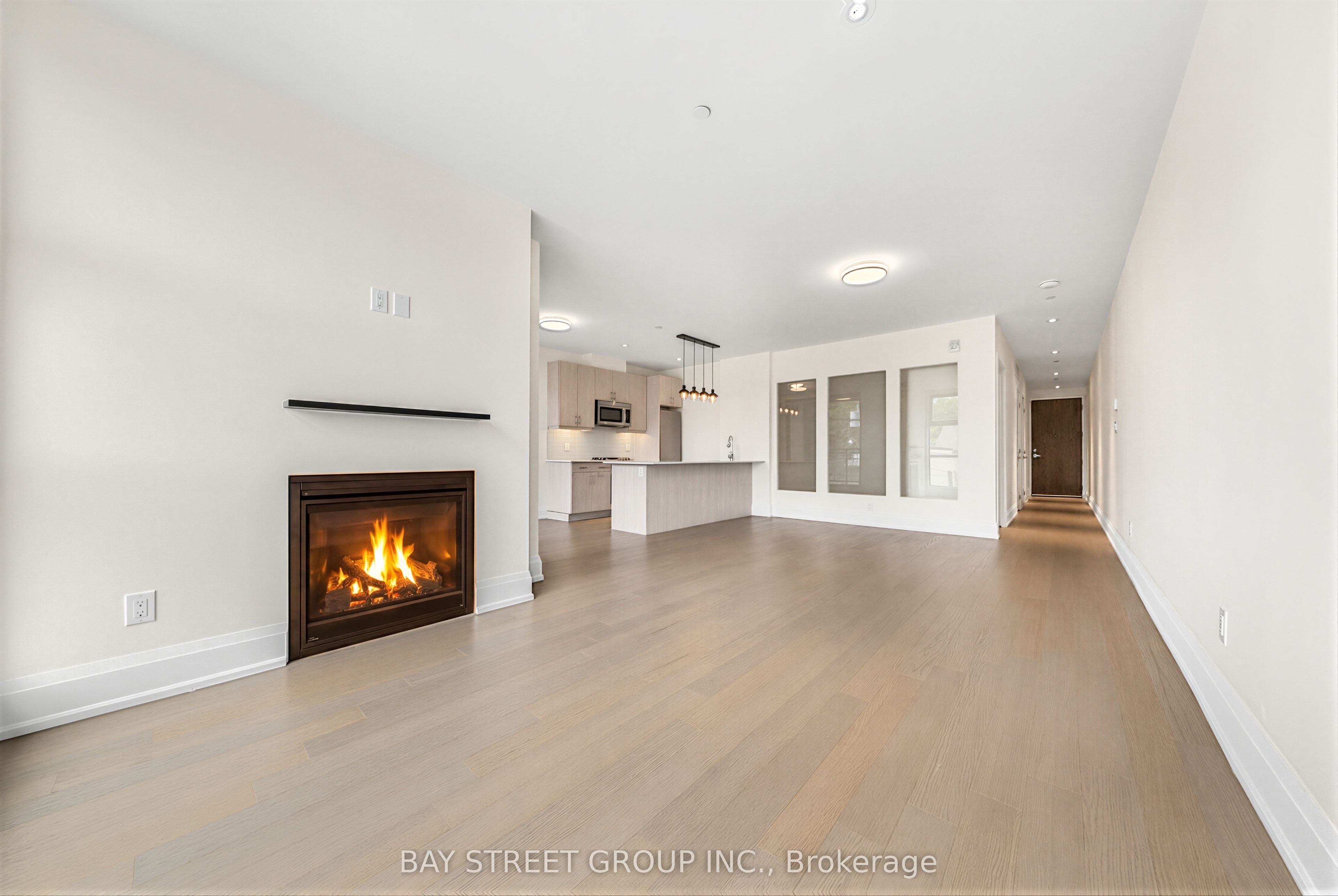 365 Beech Avenue 208, Toronto, ON M4E 0C2 photo 4