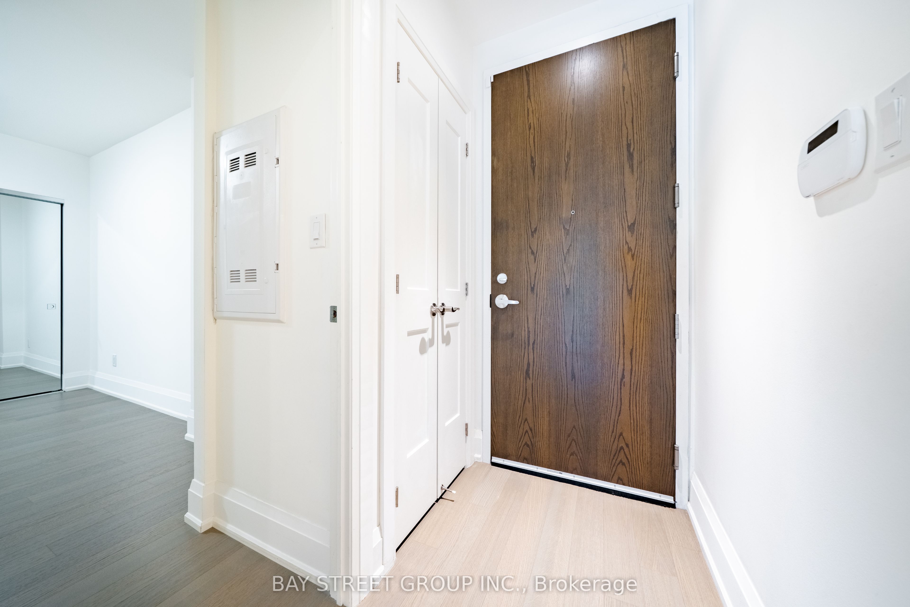 365 Beech Avenue 208, Toronto, ON M4E 0C2 photo 5