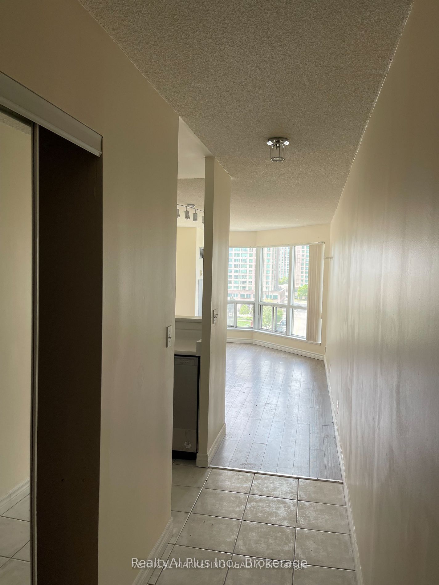 11 Lee Centre Drive 701, Toronto, ON M1H 3J5 photo 3