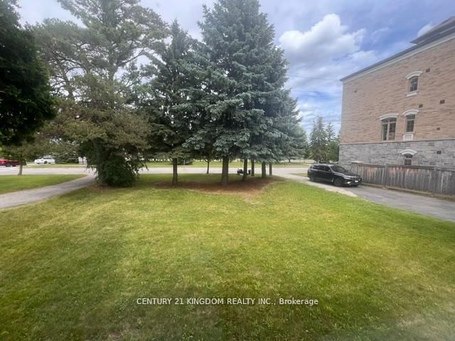 132 Old Harwood Avenue, Ajax, ON L1T 4W4 photo 3