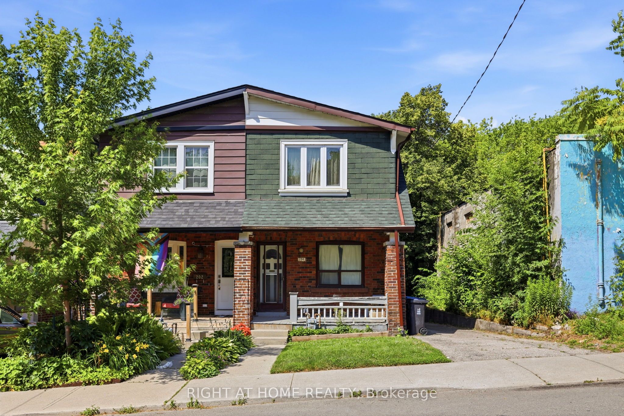 204 Highfield Road, Toronto, ON M4L 2V3