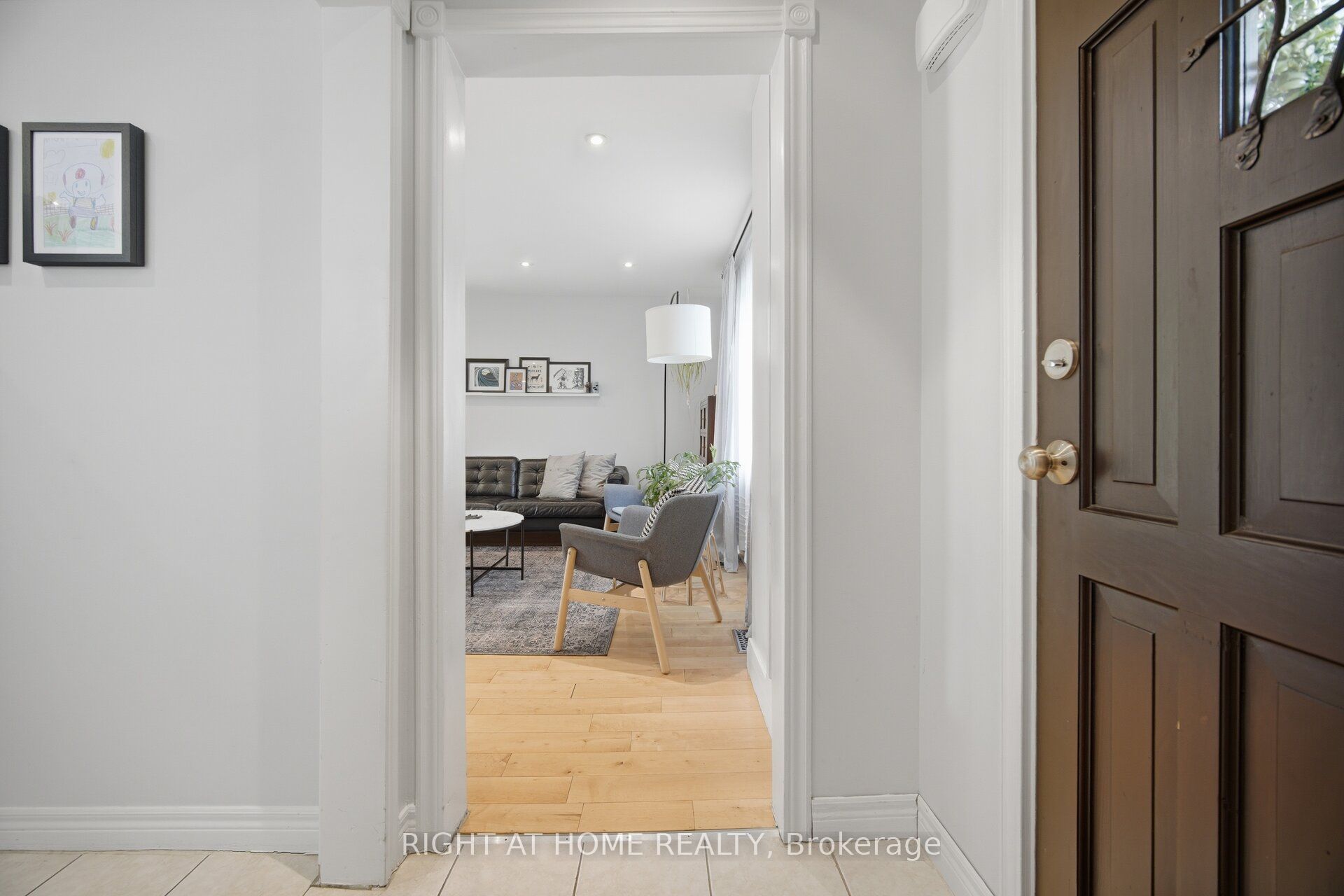 18 Vanbrugh Avenue, Toronto, ON M1N 3S9 photo 3