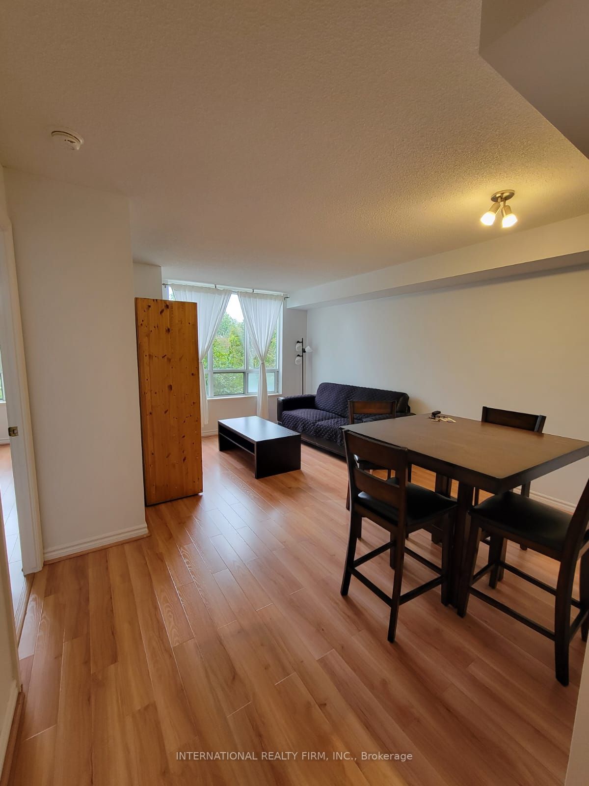 2627 McCowan Road 206, Toronto, ON M1S 5T1