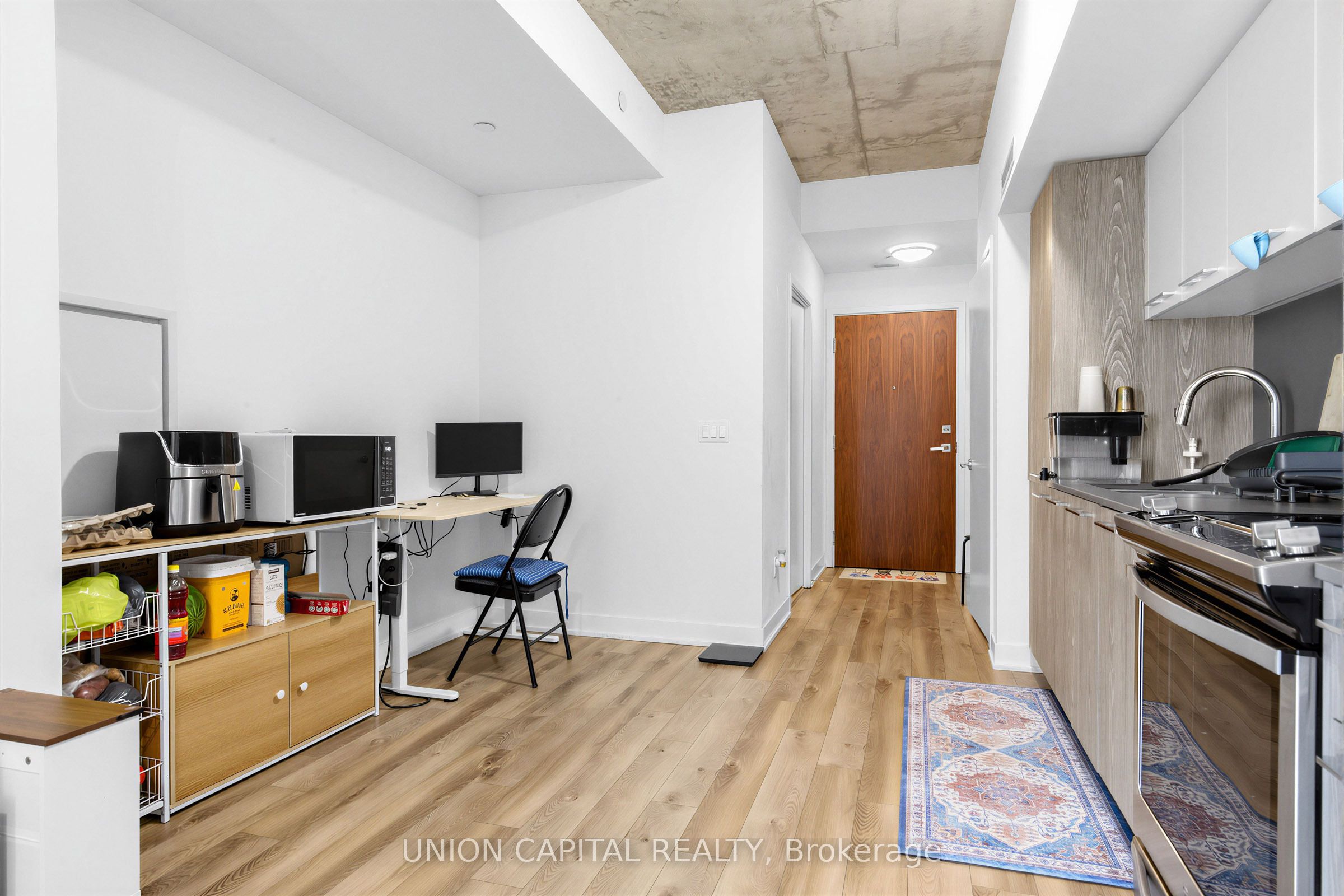 15 Baseball Place 803, Toronto, ON M4M 0E6 photo 5