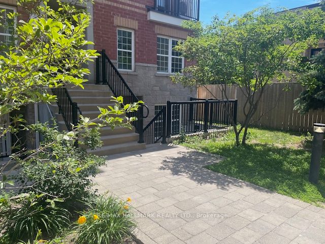 1485 Birchmount Road E 108, Toronto, ON M1P 0C7 photo 2