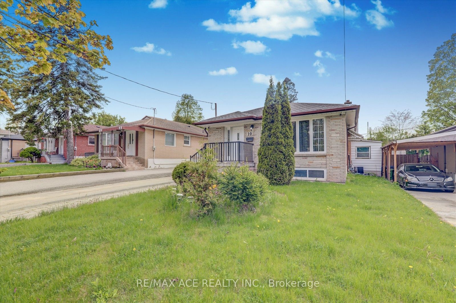 10 Blakemanor Boulevard, Toronto, ON M1J 2W4 photo 3