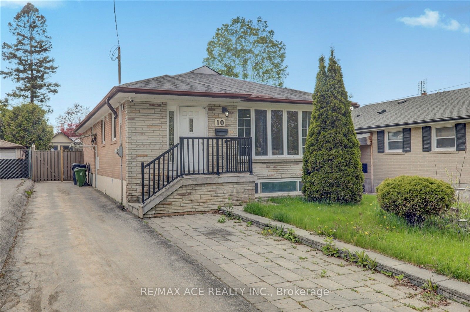 10 Blakemanor Boulevard, Toronto, ON M1J 2W4 photo 5