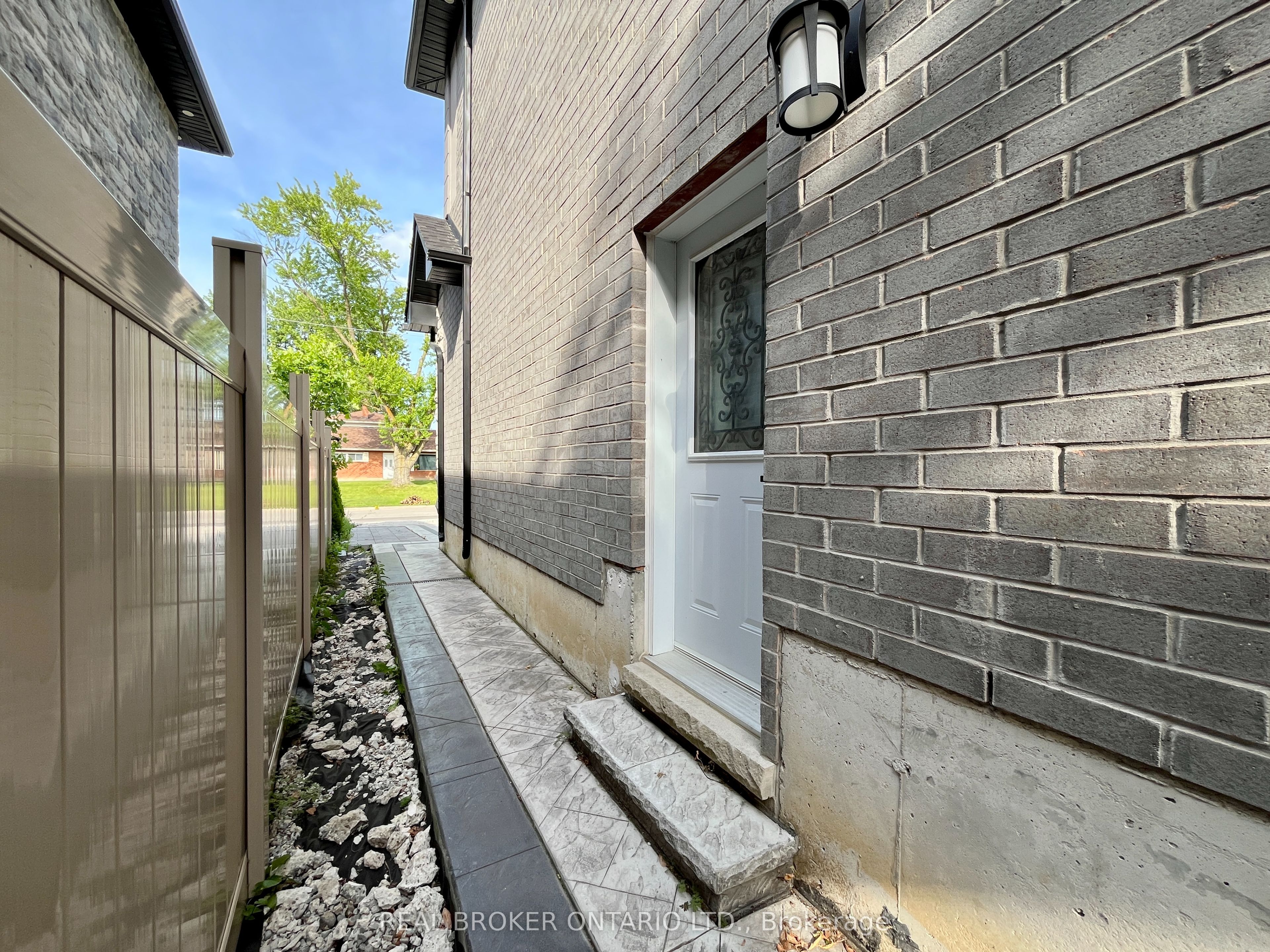 48 Bellefontaine Street BSMT 1 & 2, Toronto, ON M1S 1J7 photo 3