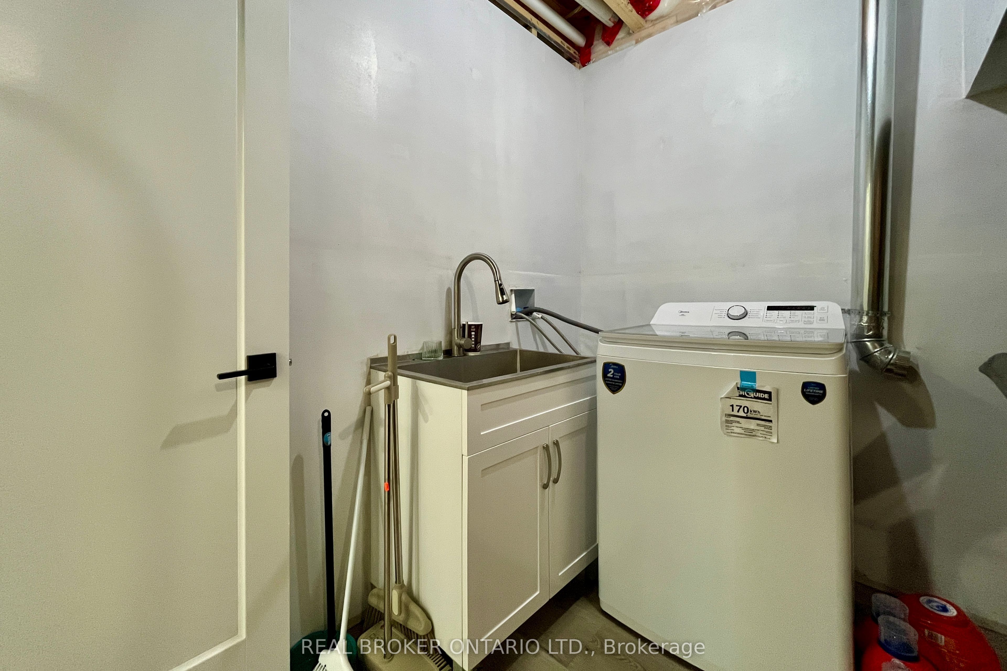 48 Bellefontaine Street BSMT 3, Toronto, ON M1S 1J7 photo 4