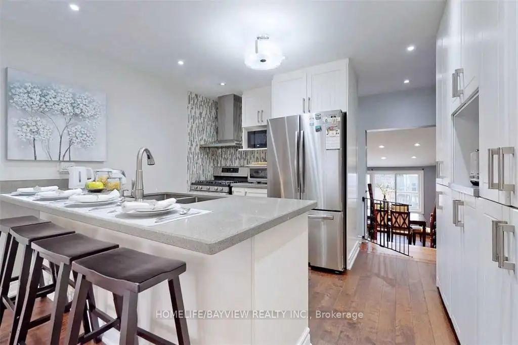 19 Amiens Road, Toronto, ON M1E 3S5 photo 3