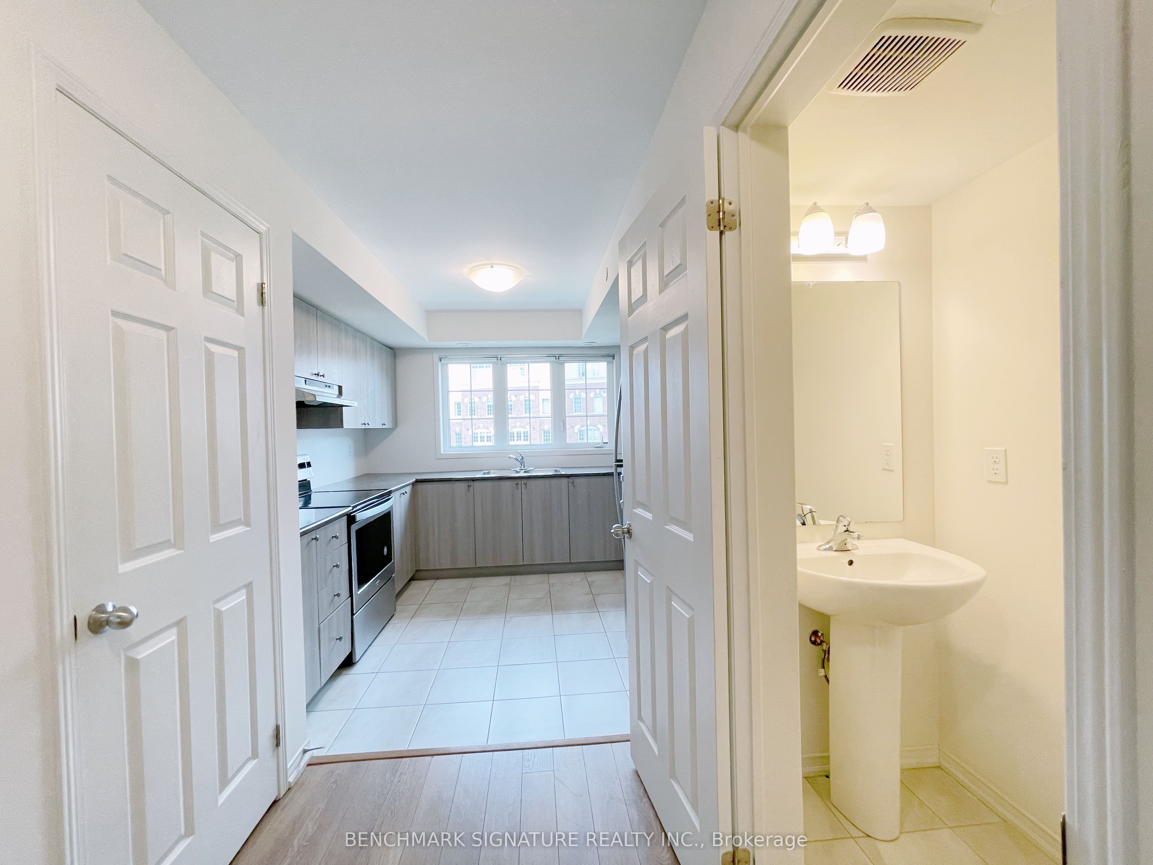 143 Giboulee Path, Oshawa, ON L1L 0M7 photo 3